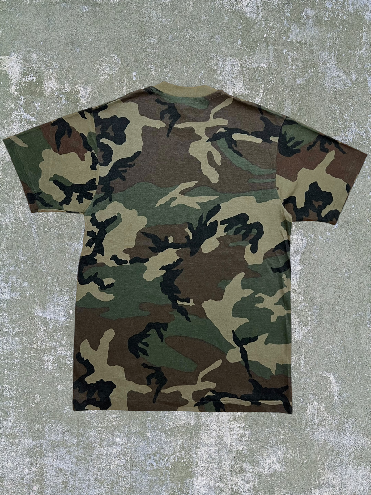 ‘80s/‘90s Woodland Camo Tee (M)