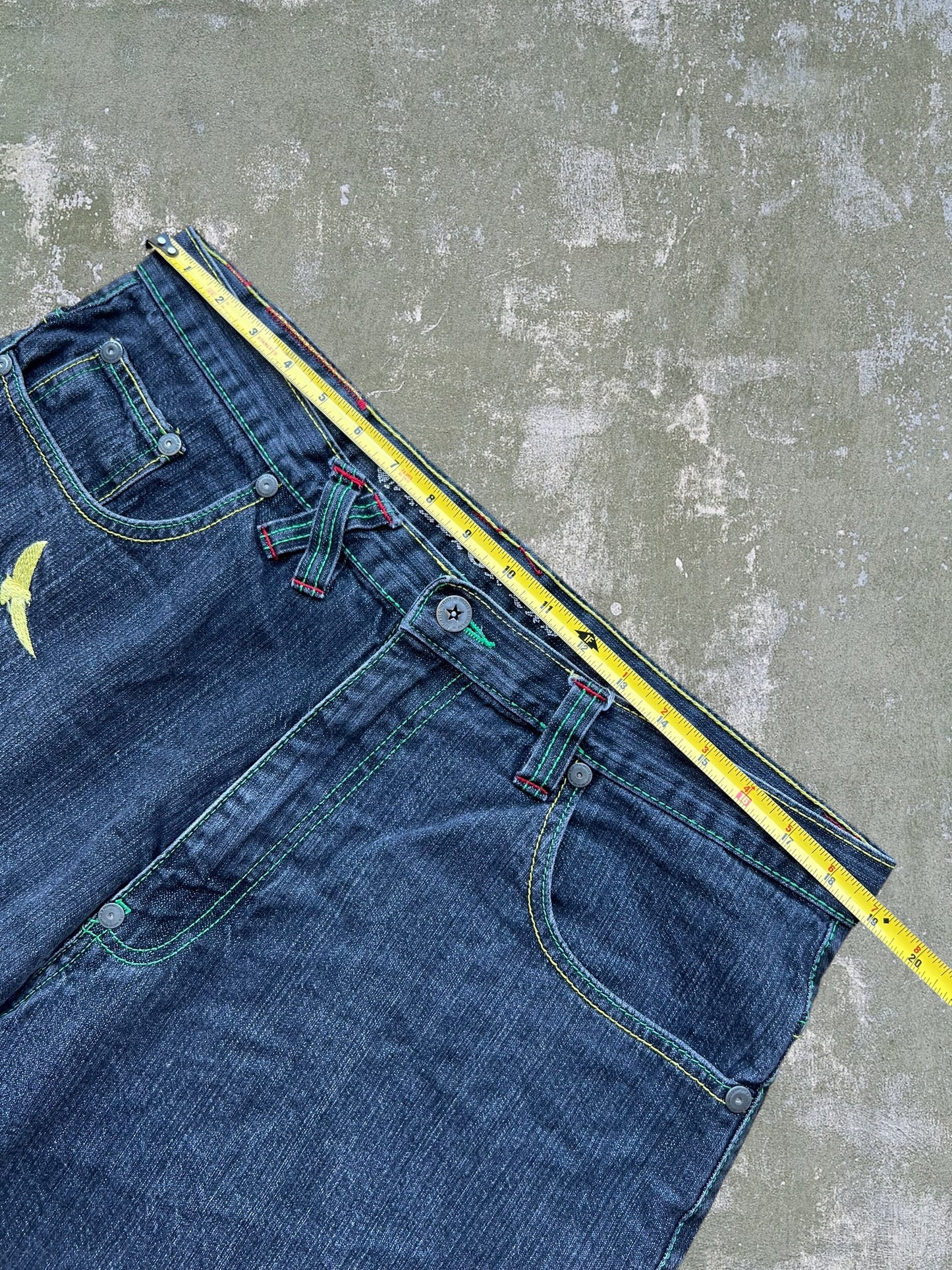 Early-2000s Design Lab Jean Shorts (38)