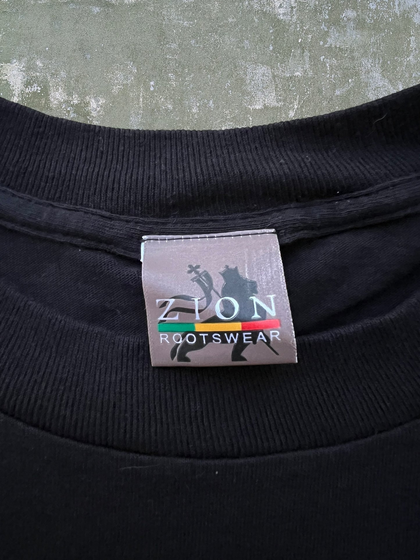 Late-90s/Early-2000s Bob Marley Lion Tee (XXL)