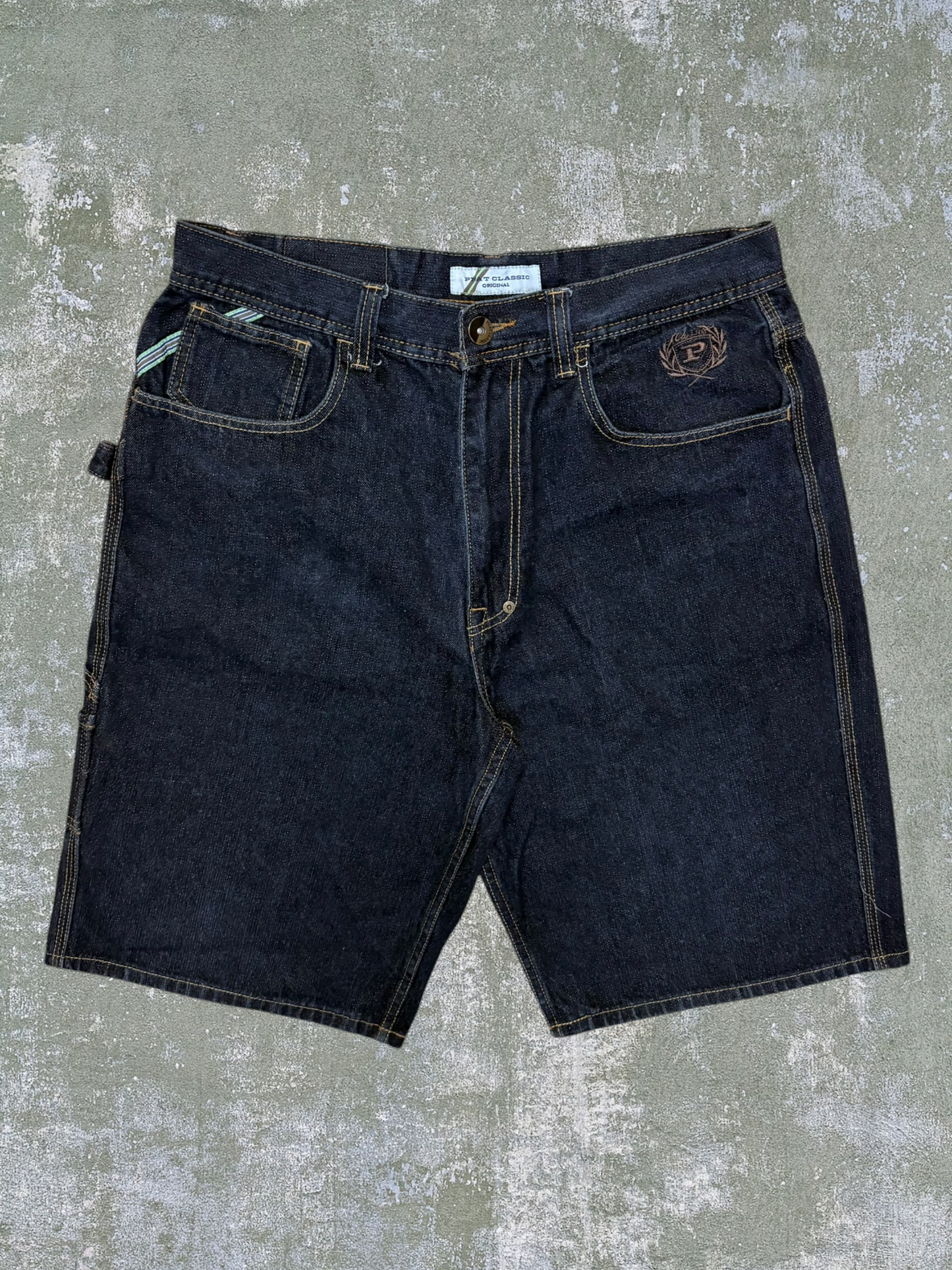 Early-2000s Phat Farm Carpenter Jean Shorts (36)
