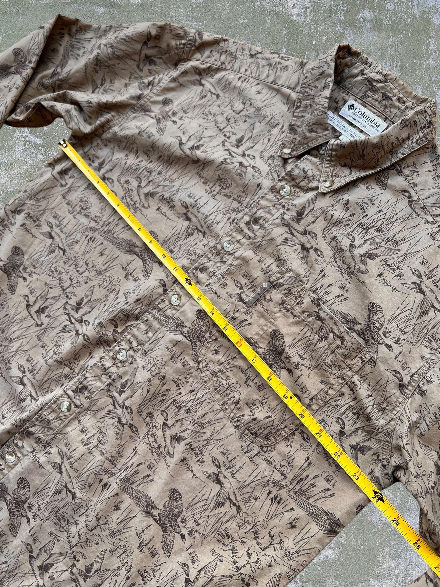 ‘90s Columbia Duck Pattern Shirt (L)