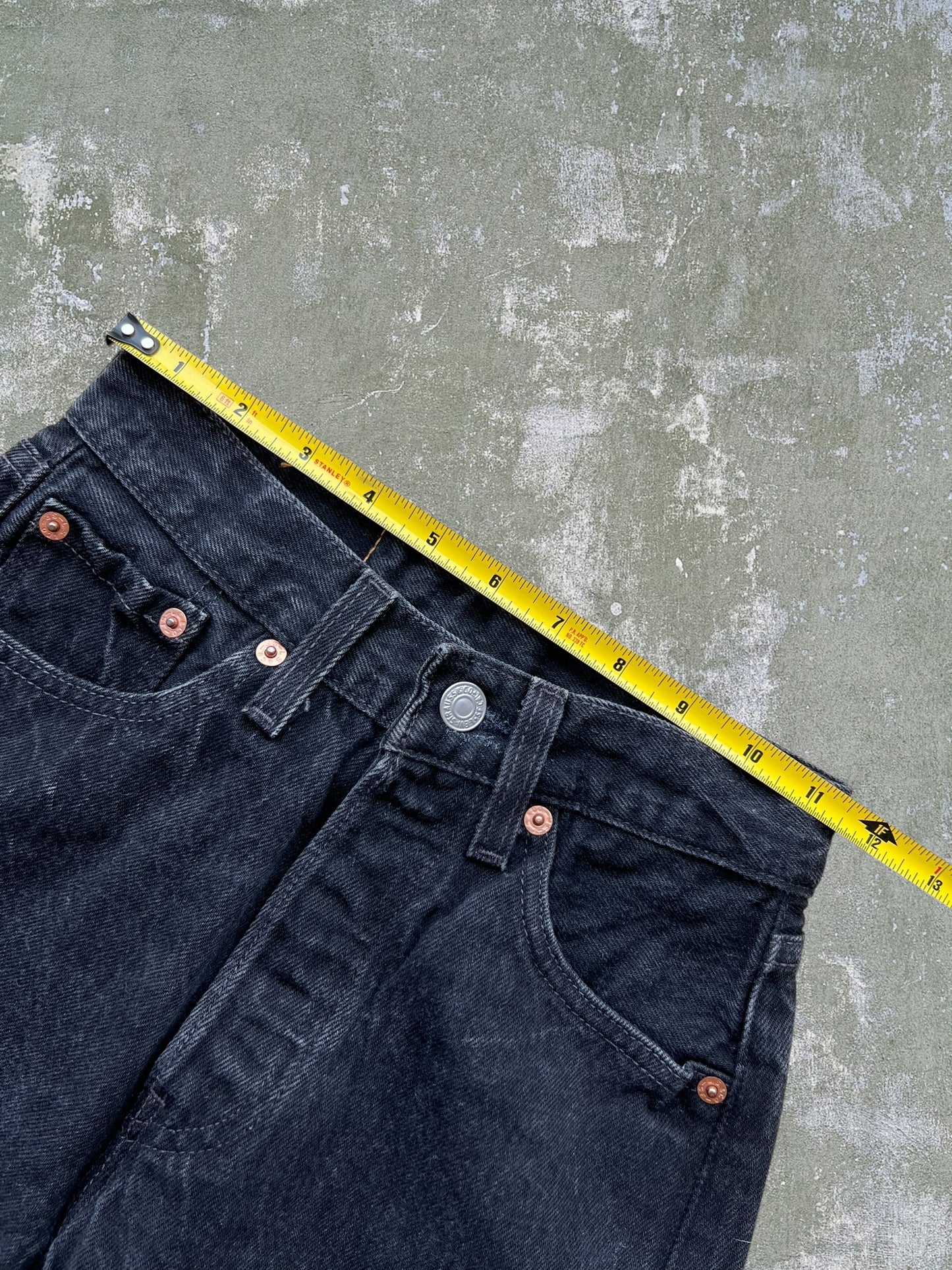‘90s Levi’s 501 Jeans (24x30)