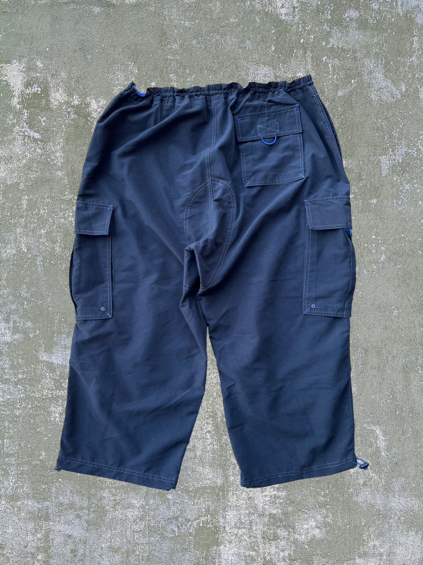 2000 Gap Cargo Capri Pants (XXL)