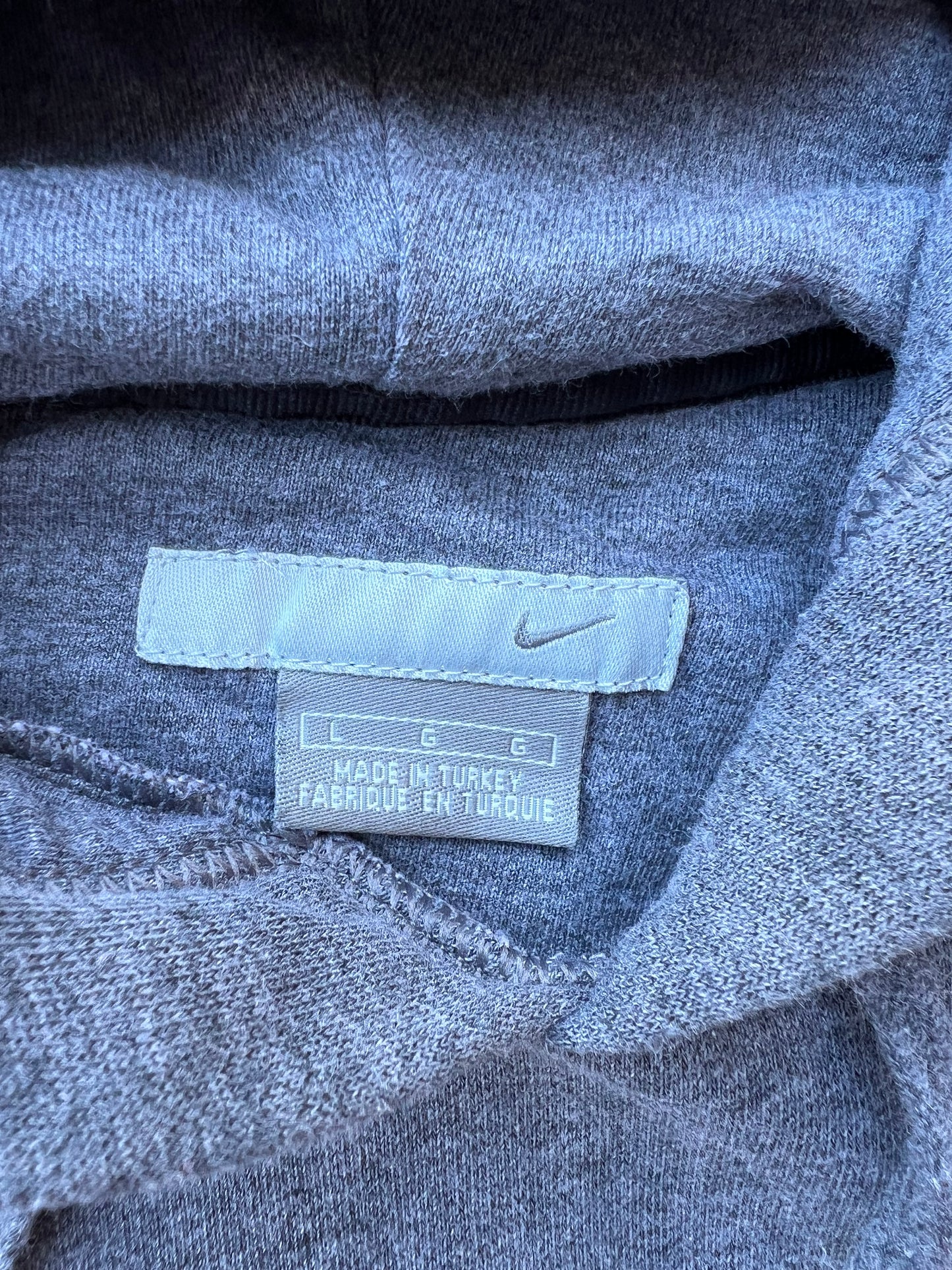 Early-2000s Nike Hoodie (L)