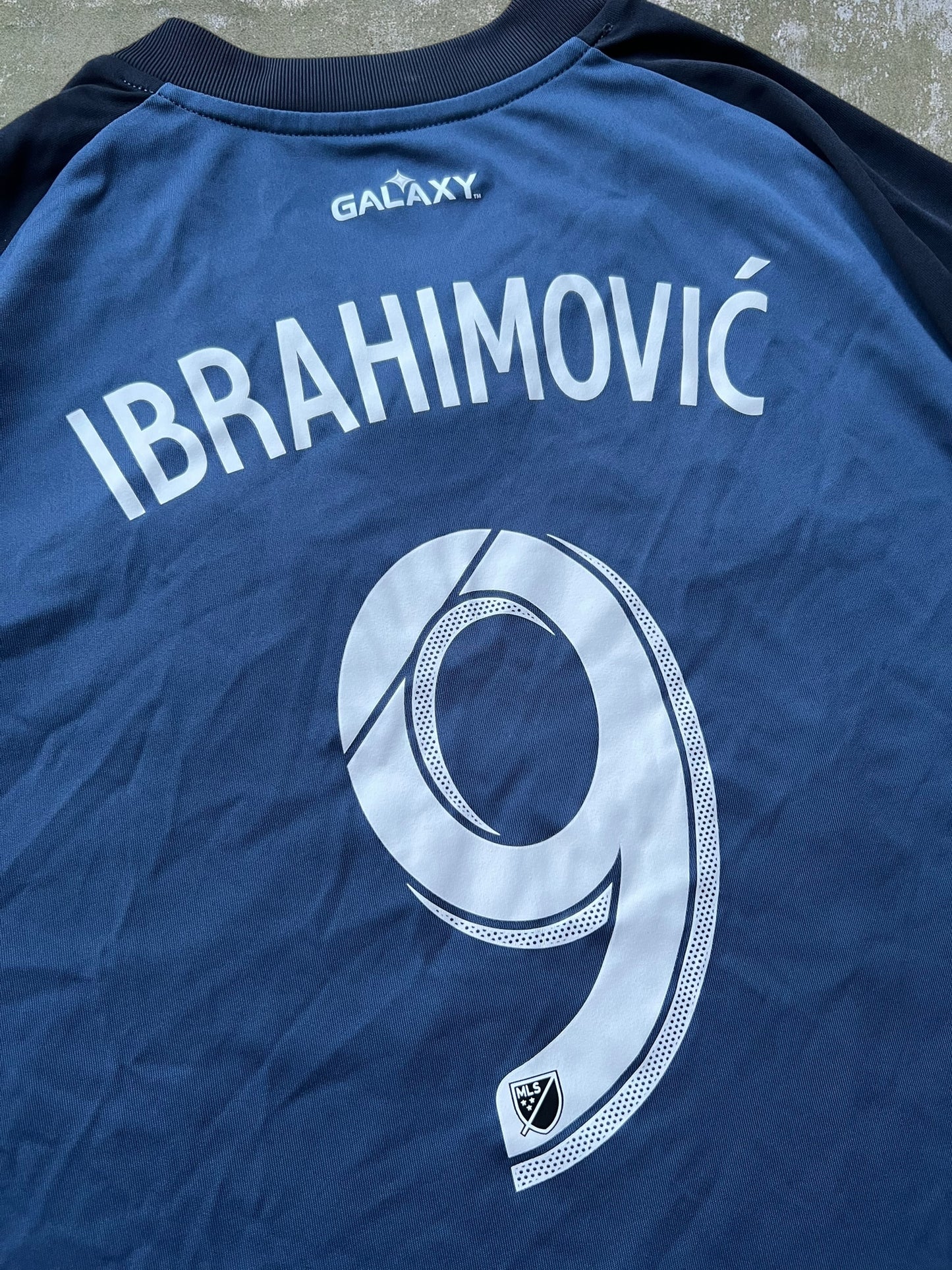 2018/19 Adidas LA Galaxy Ibrahimović Jersey (Youth L)