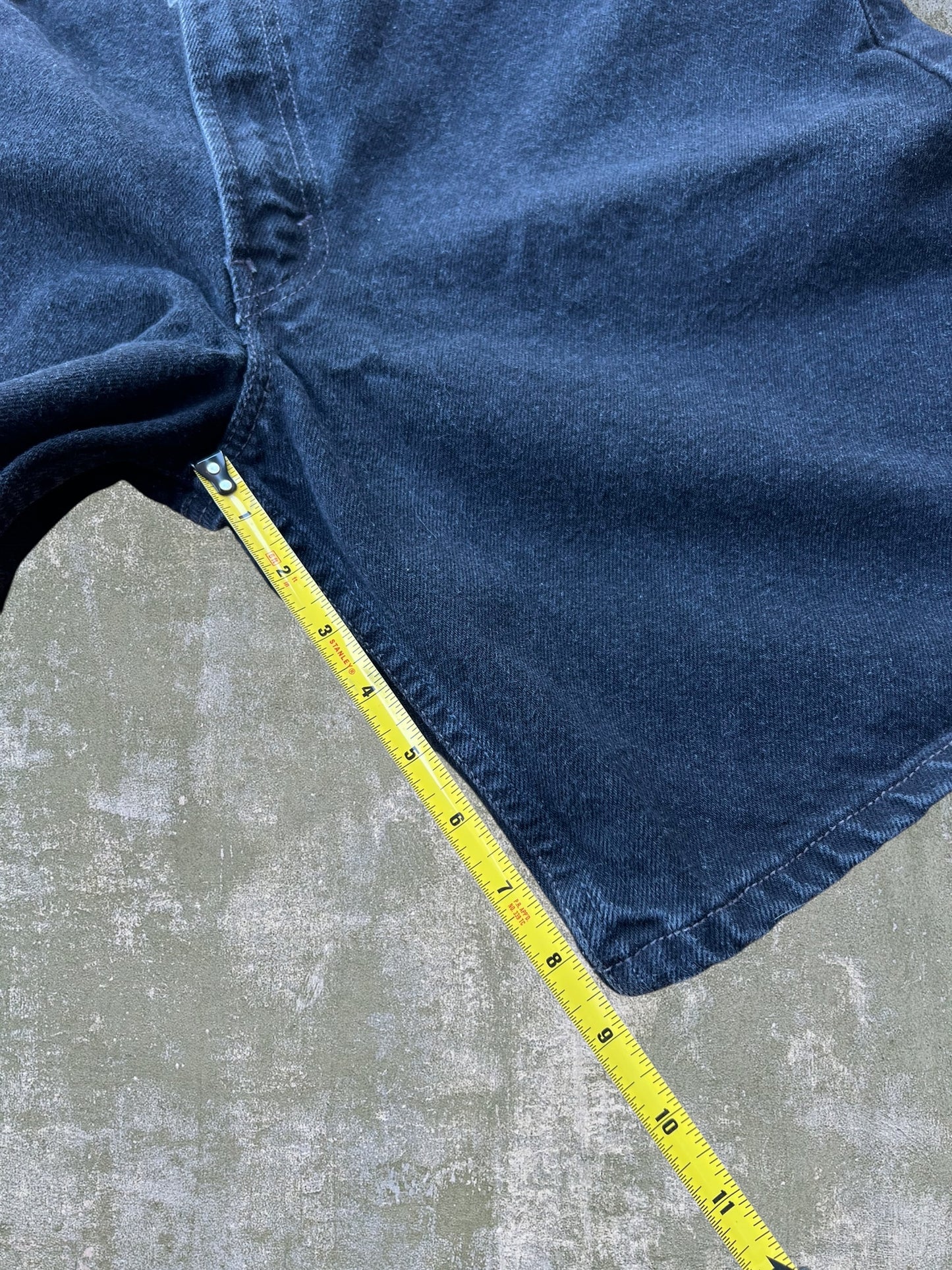 Early-2000s Levi’s 550 Jean Shorts (36)