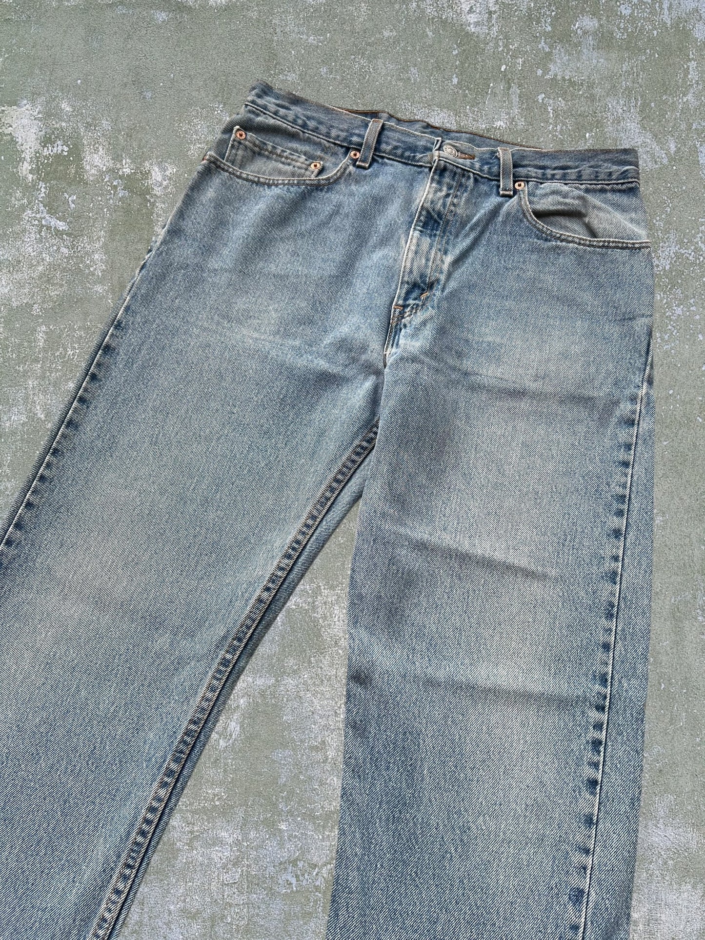 '90s Levi's 505 Jeans (34x32)