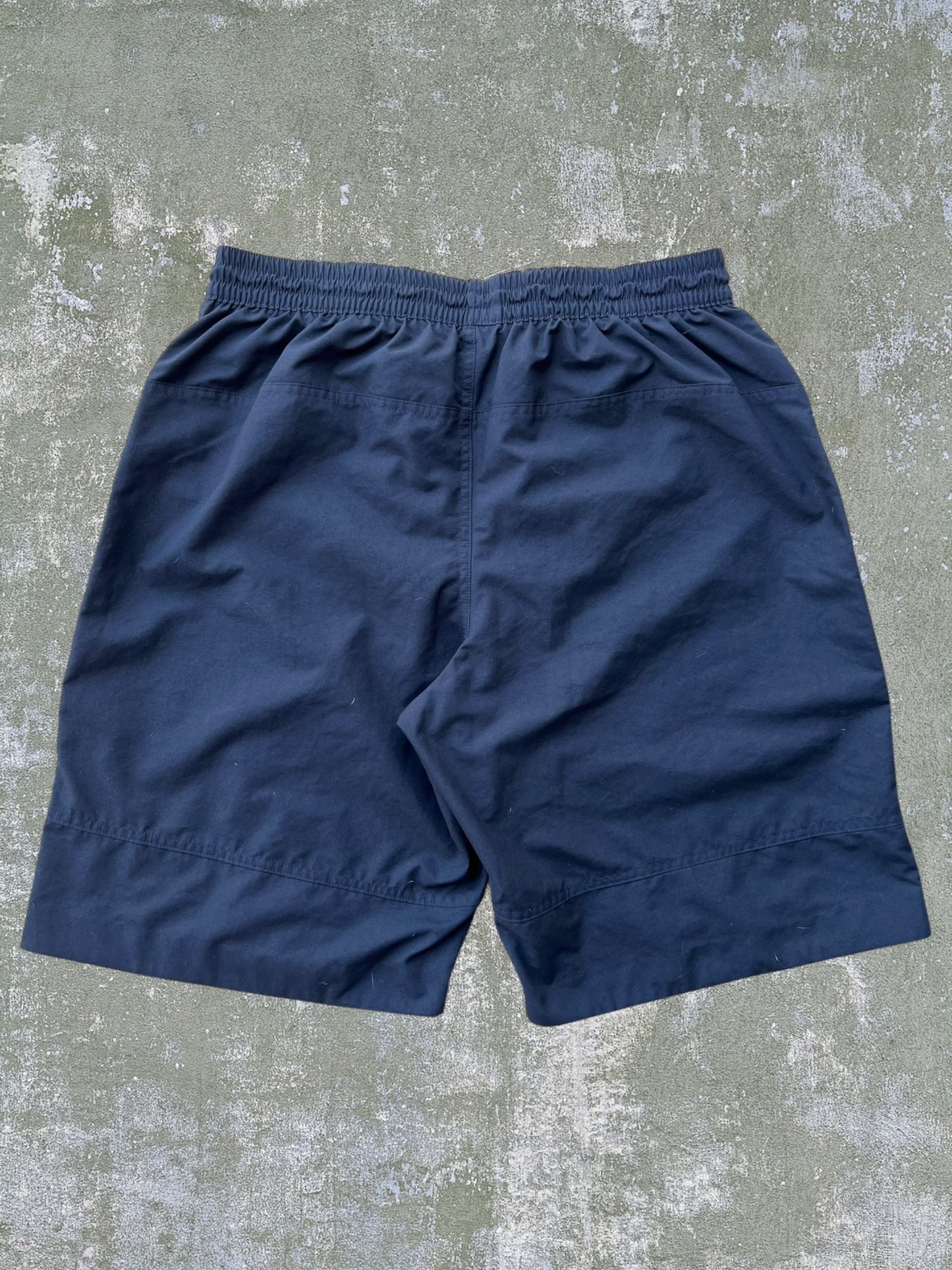 Early-2000s Nike Woven Cargo Shorts (L)