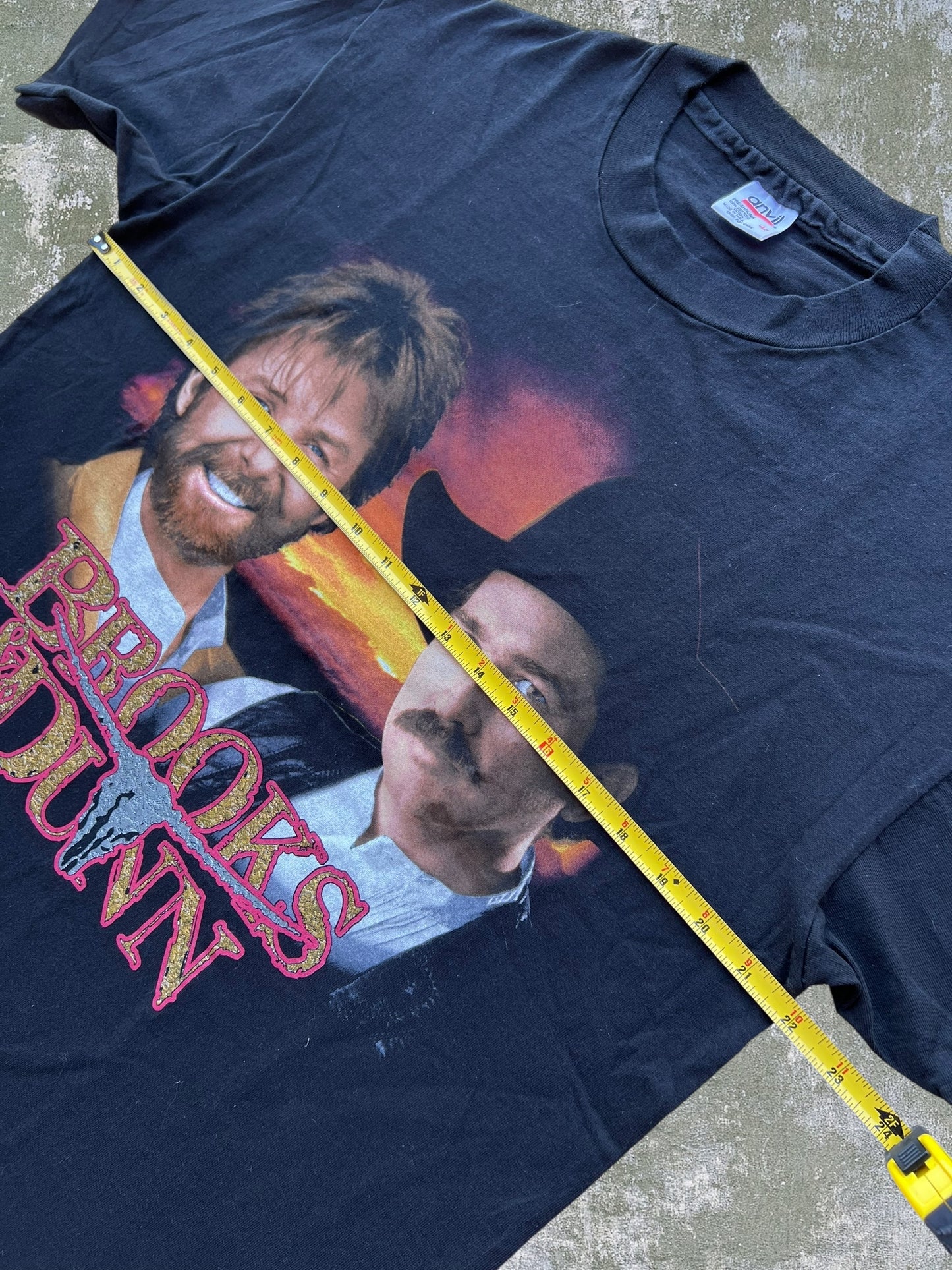 ‘90s Brooks & Dunn Waitin’ On Sundown Tour Tee (L)