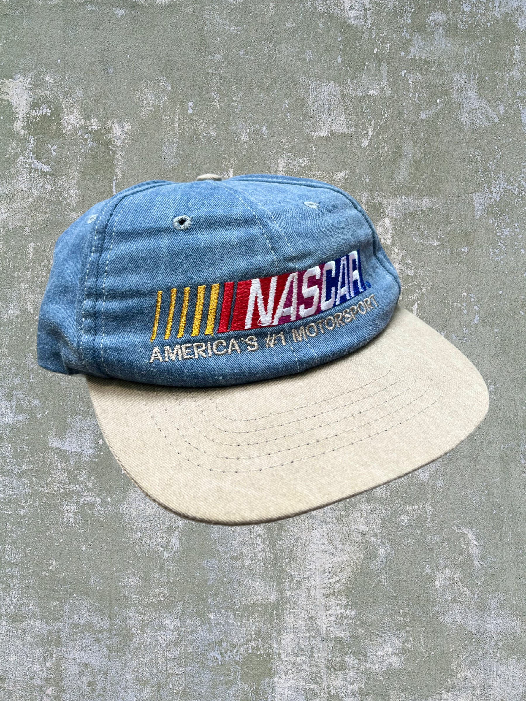 Nascar snapback hotsell