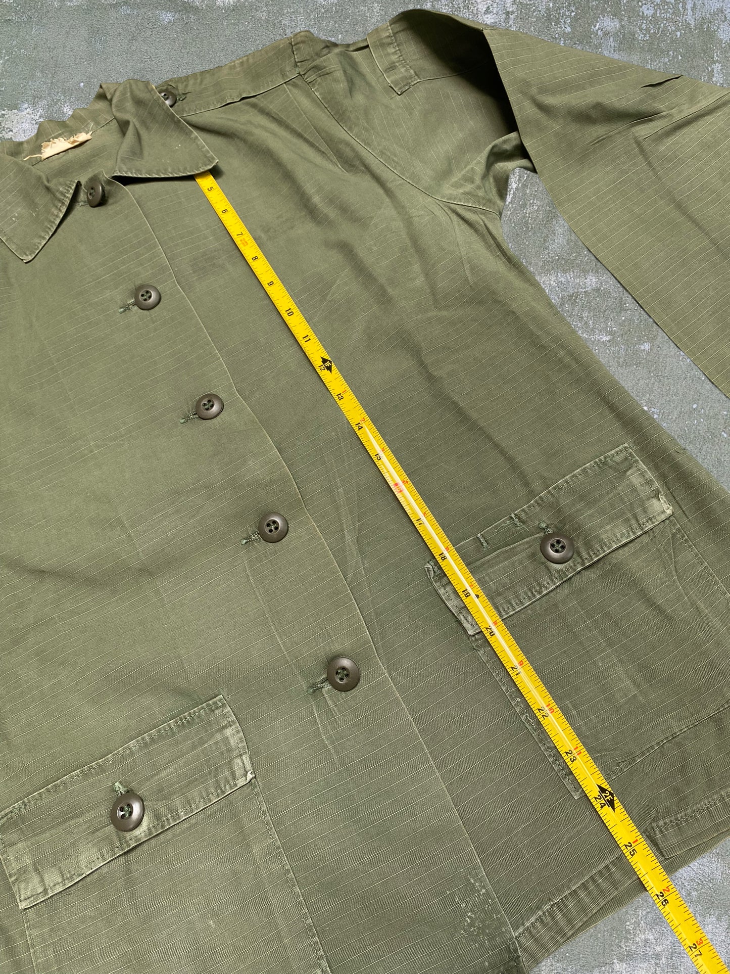 ‘70s US Military Vietnam War Era OG-107 Shirt (Women’s M)