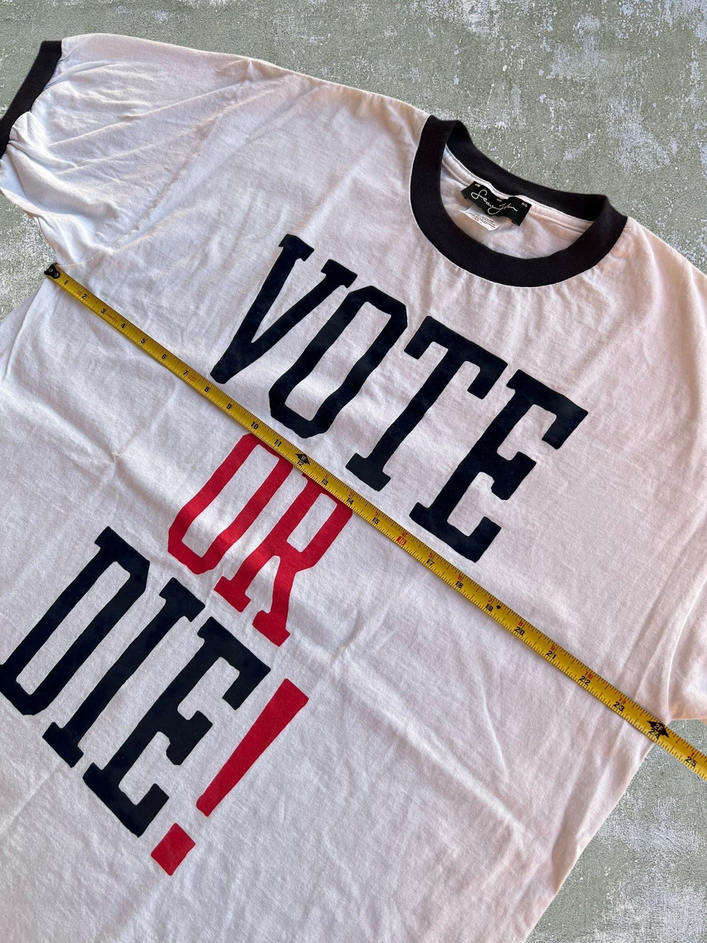 2004 Sean John "Vote Or Die" Tee (XL)