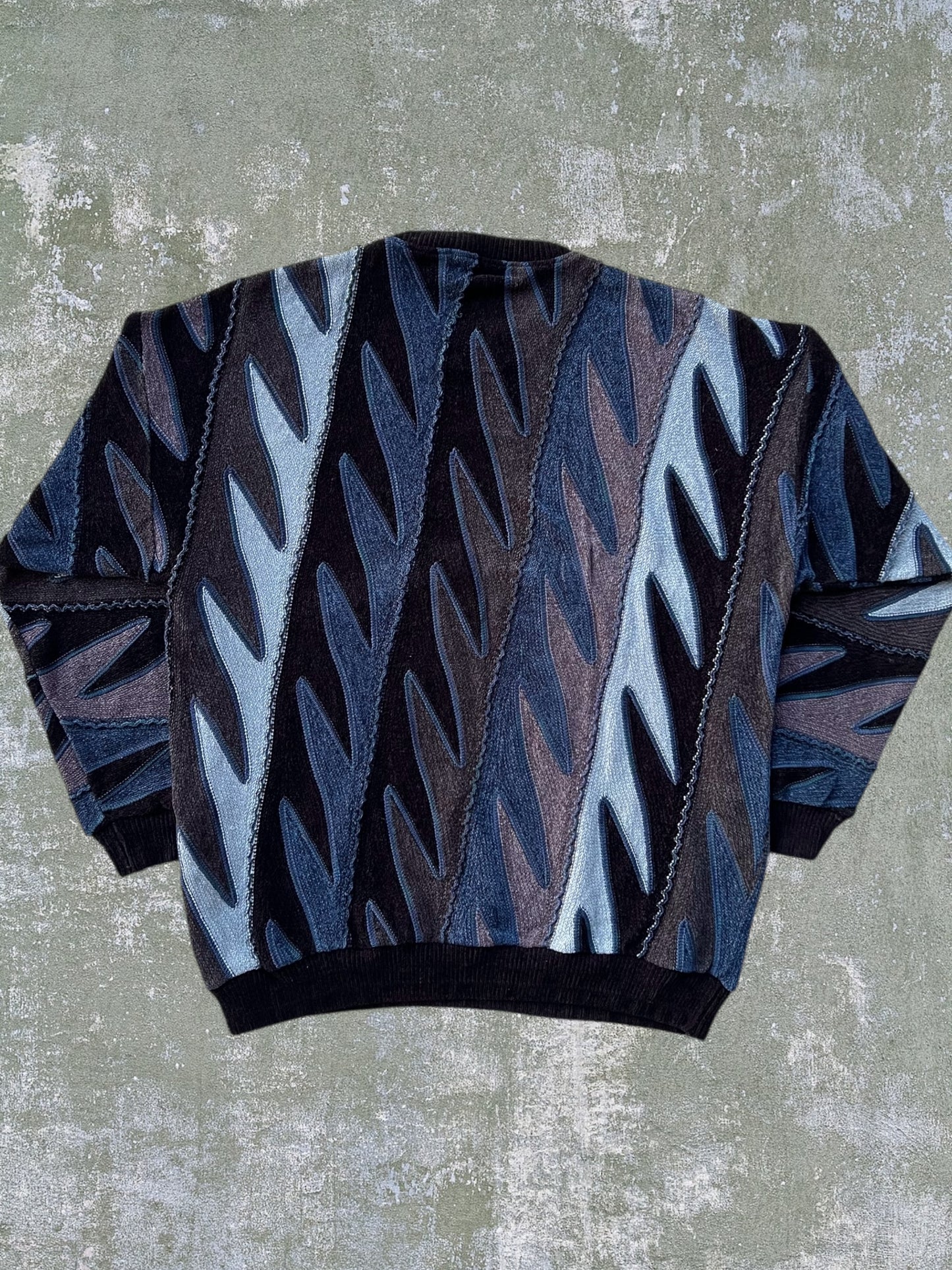 ‘90s Tundra Style Sweater (XL)
