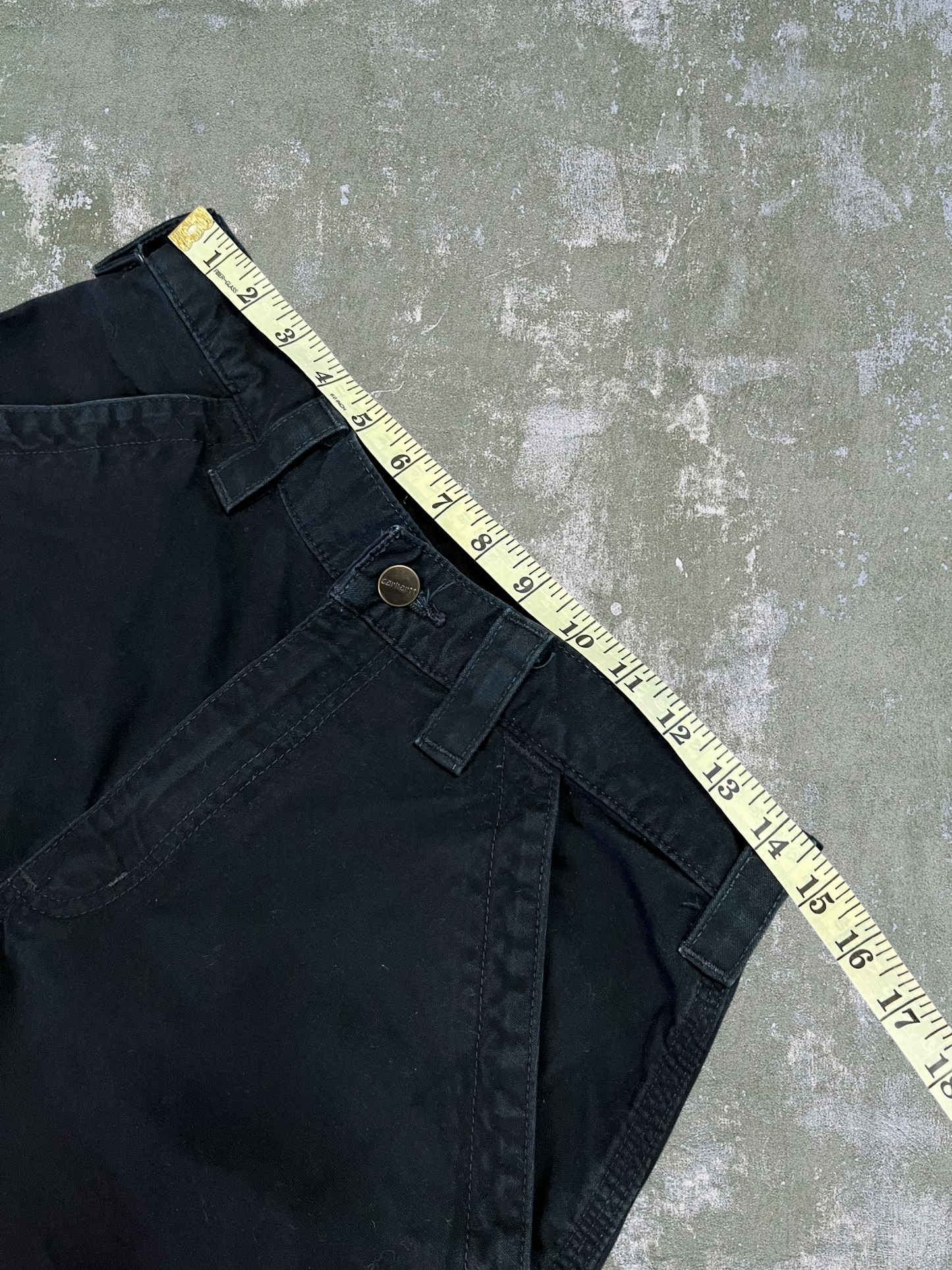 2000s/2010s Carhartt Carpenter Shorts (30)