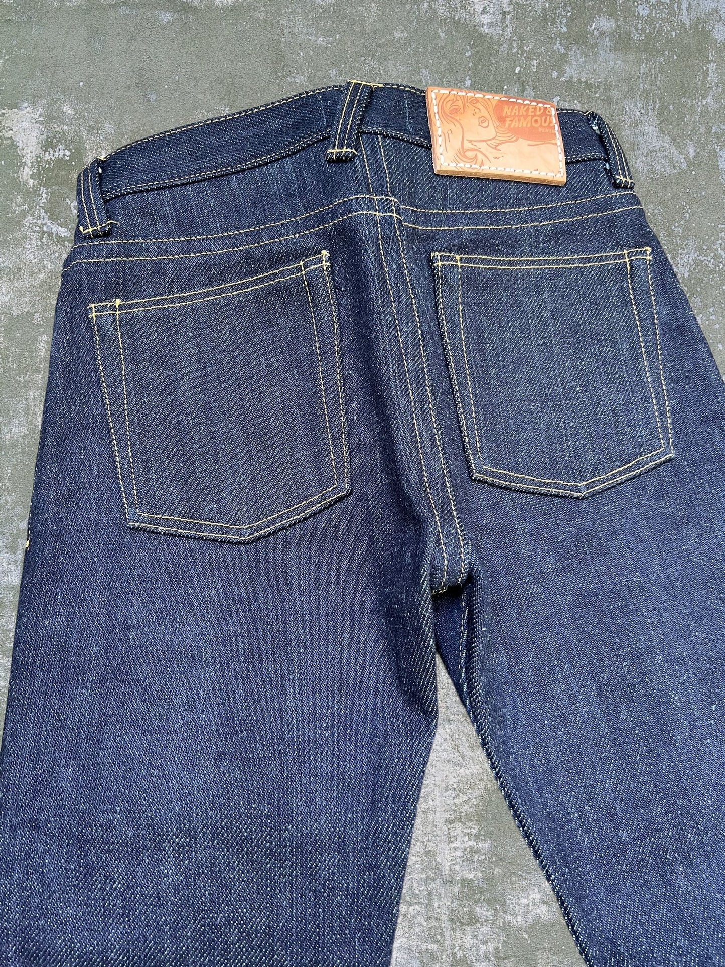 Naked And Famous Weird Guy 32oz Heavy Selvedge Denim Jeans (31)