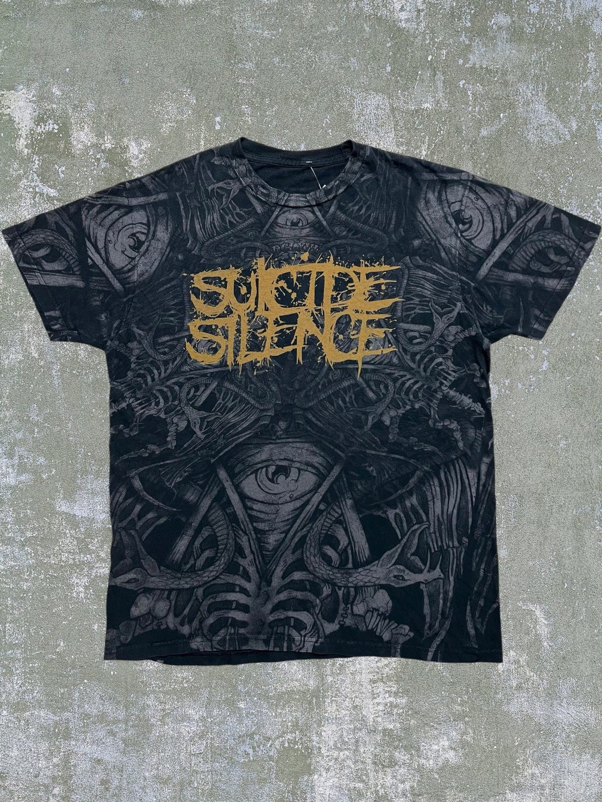 2011 Suicide Silence The Black Crown Tee (L)