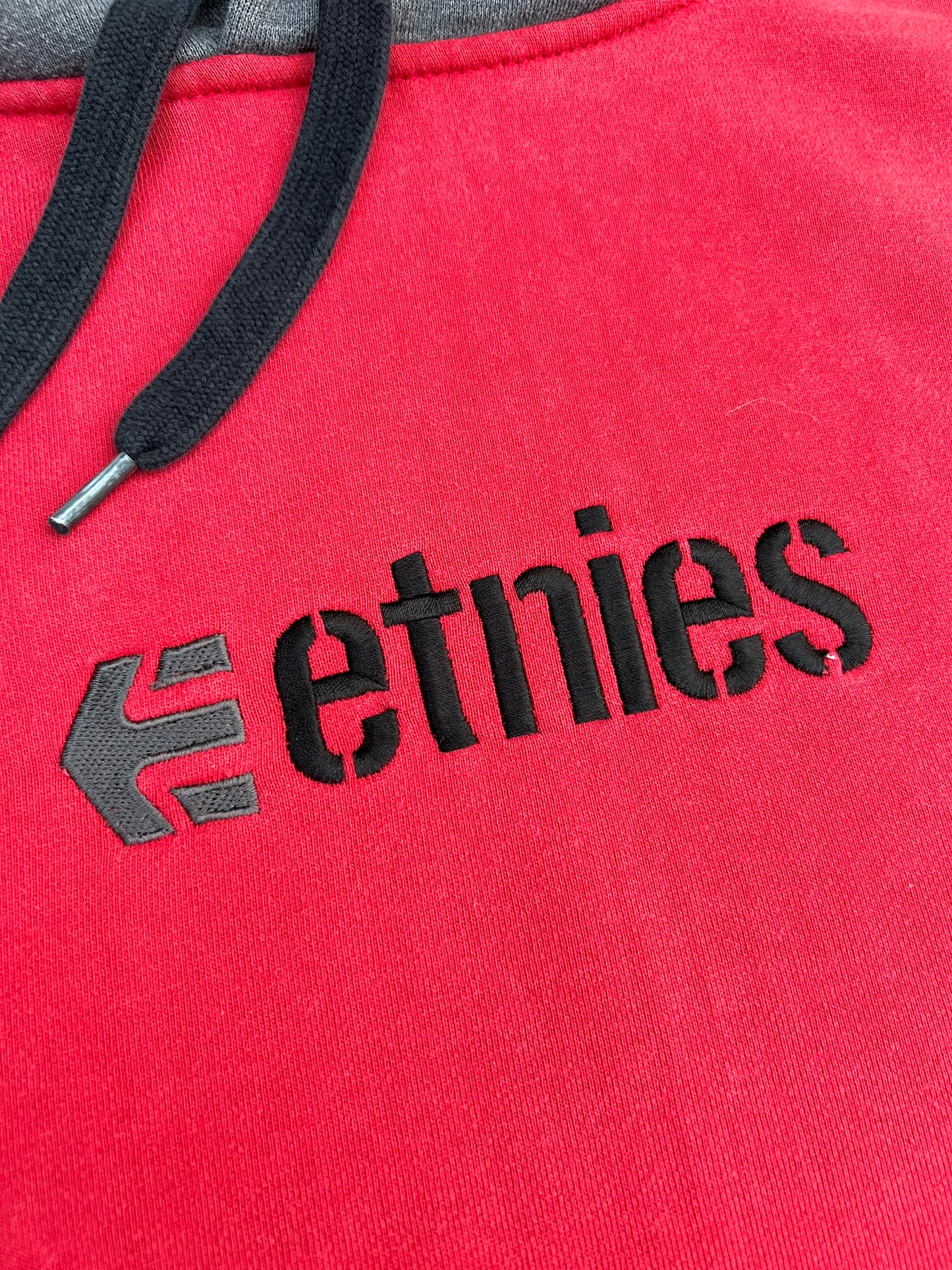 2000s Etnies Hoodie (XL)