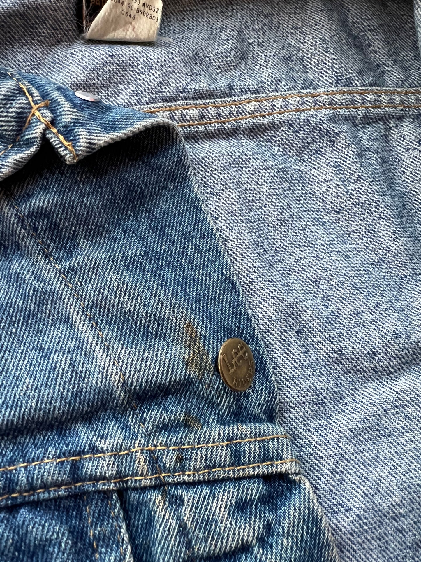 ‘80s Lee Riders Denim Jacket (M)