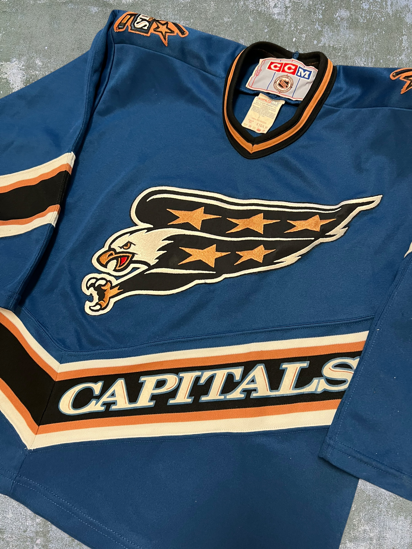 ‘90s CCM Washington Capitals Jersey (Youth XL)
