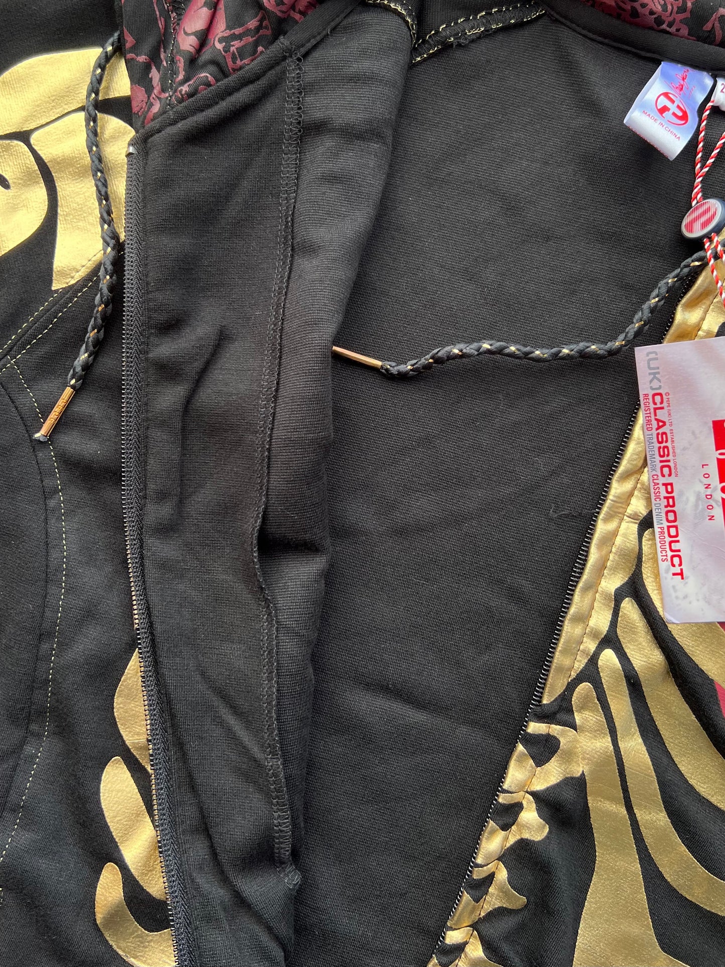 Early-2000s Pepe Jeans Skeleton Zip Hoodie (Women’s XXL) (New With Tags)