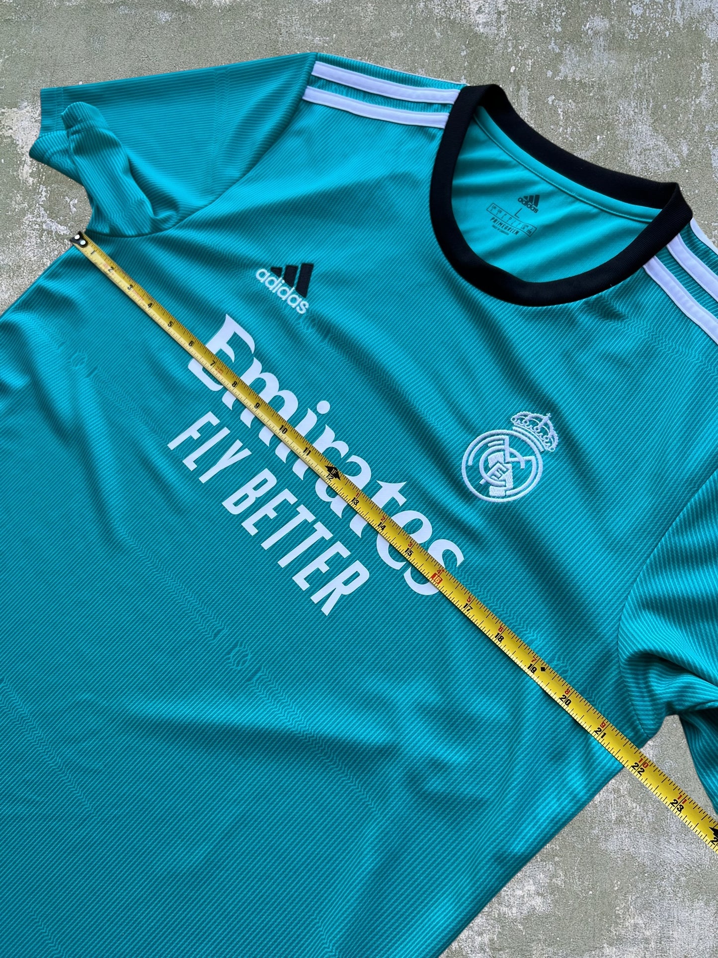 2021/22 Adidas Real Madrid Jersey (L)