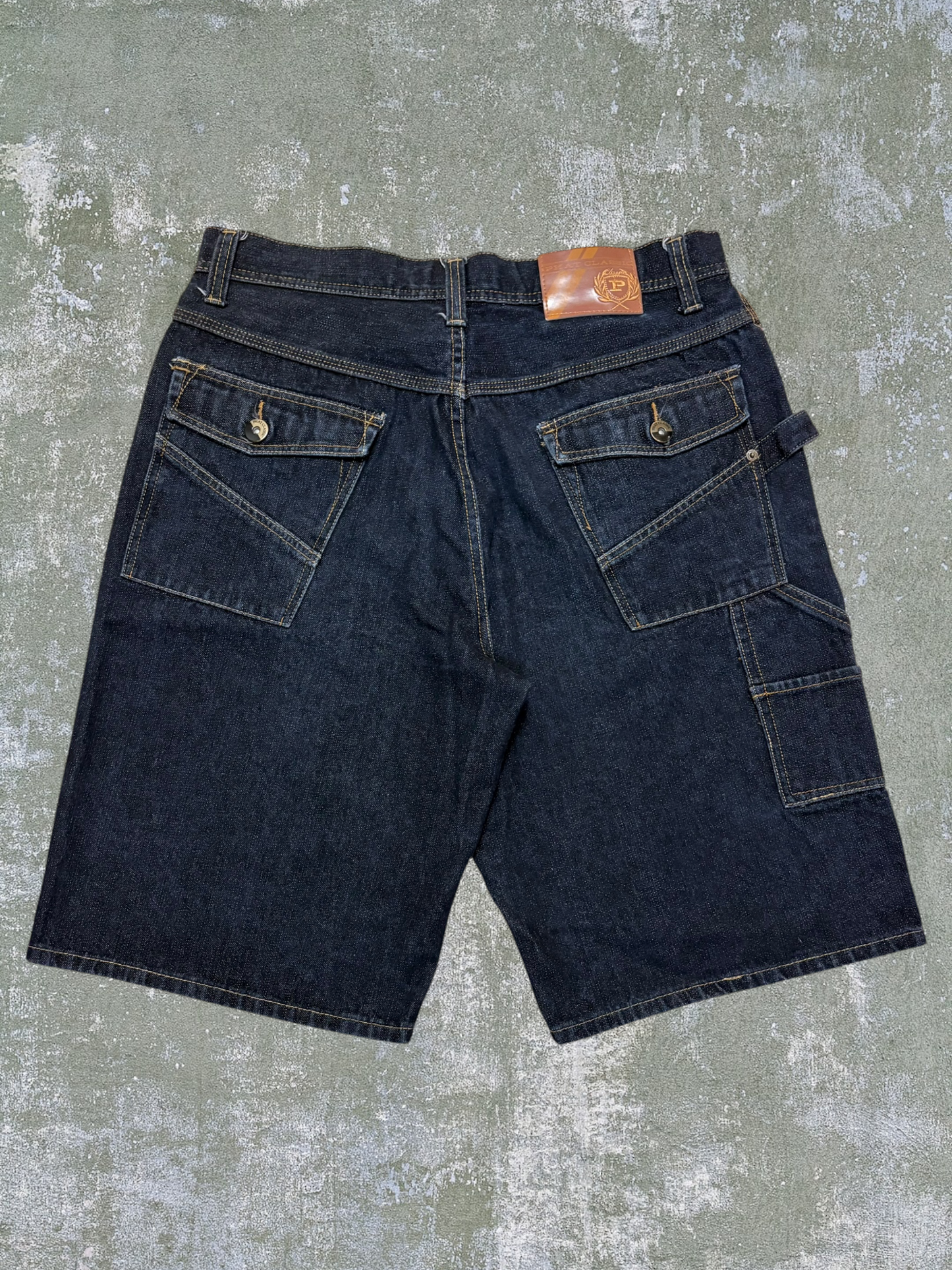 Early-2000s Phat Farm Carpenter Jean Shorts (36)
