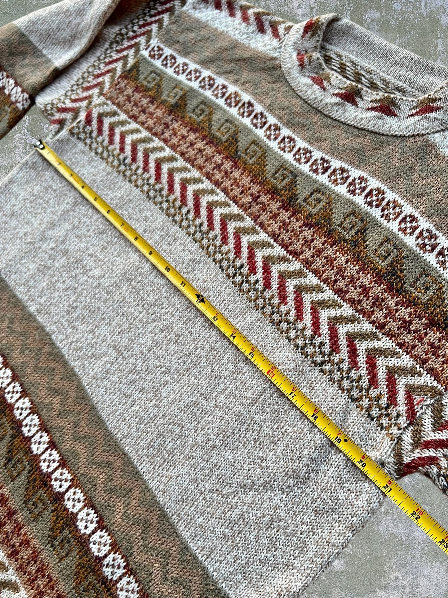 Vintage Patterned Wool Sweater (M)