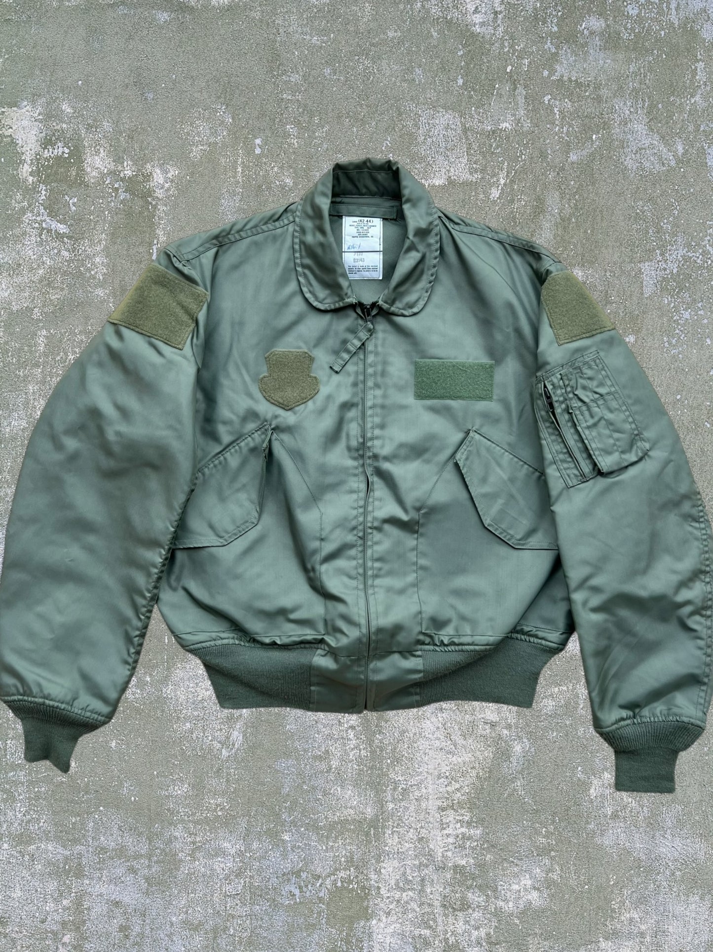 Vintage US Military CWU-36/P Flight Jacket (L)