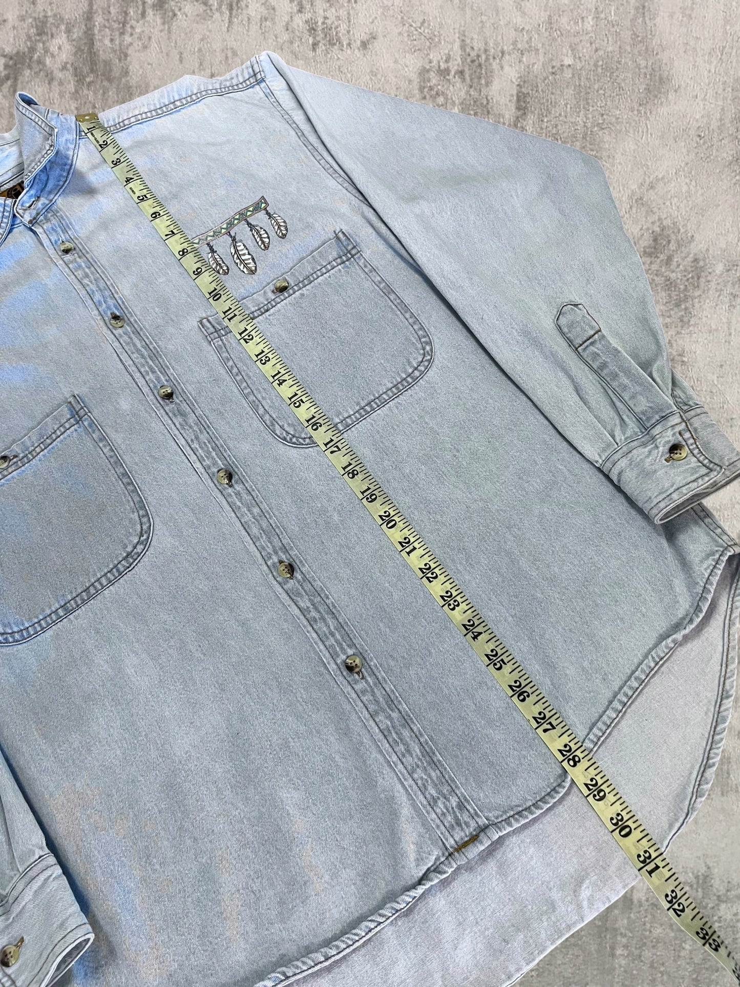 ‘90s Wolf Denim Shirt (M)