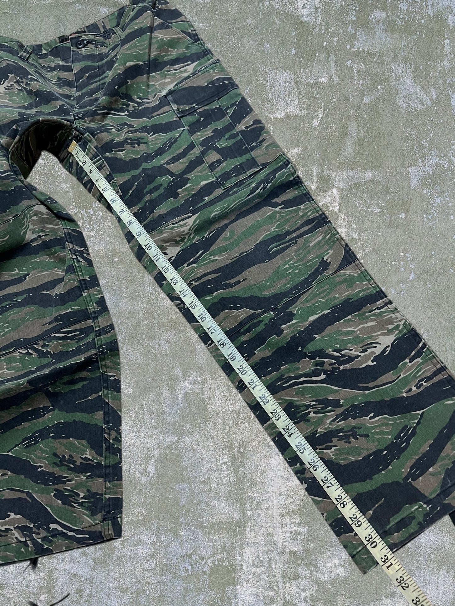 2000s US Military Tiger Camo Combat Pants (M)