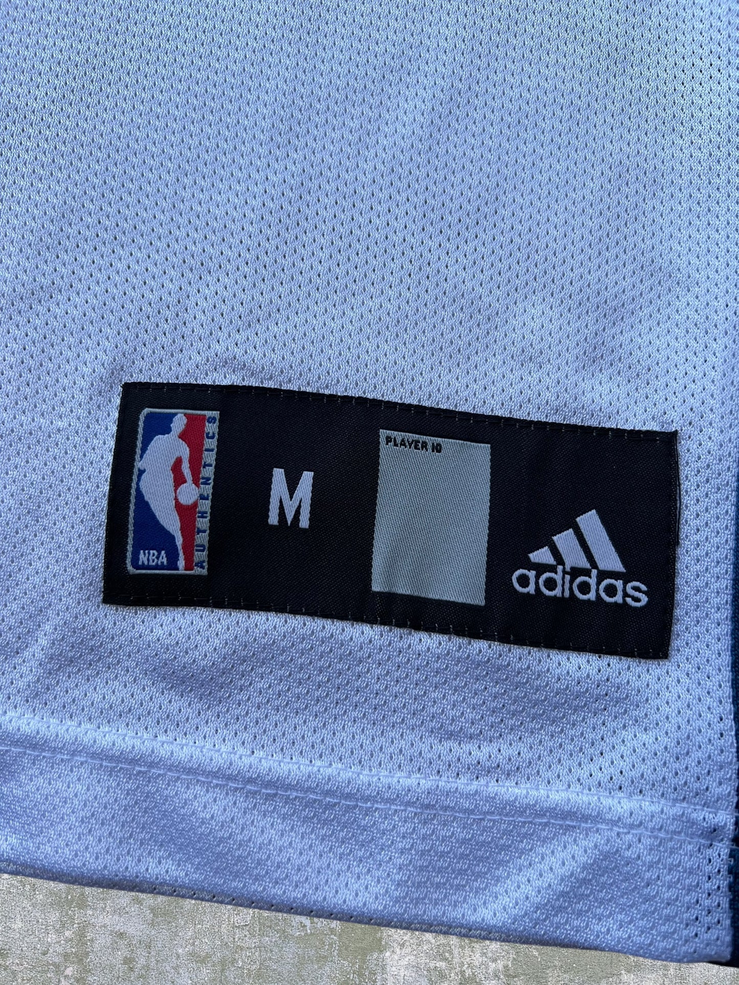 Early-2000s Washington Wizards Gilbert Arenas Jersey (M)
