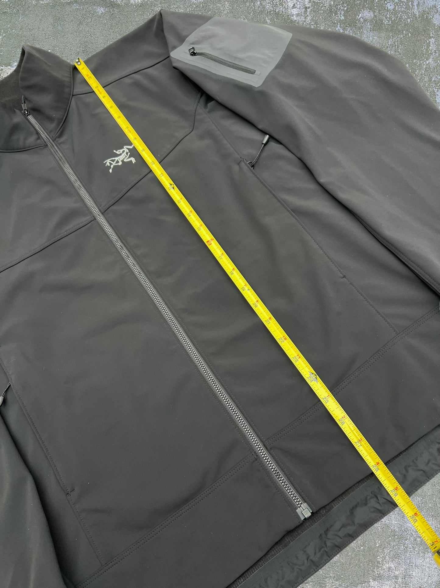 2013 Arc’teryx Epsilon Jacket (L)