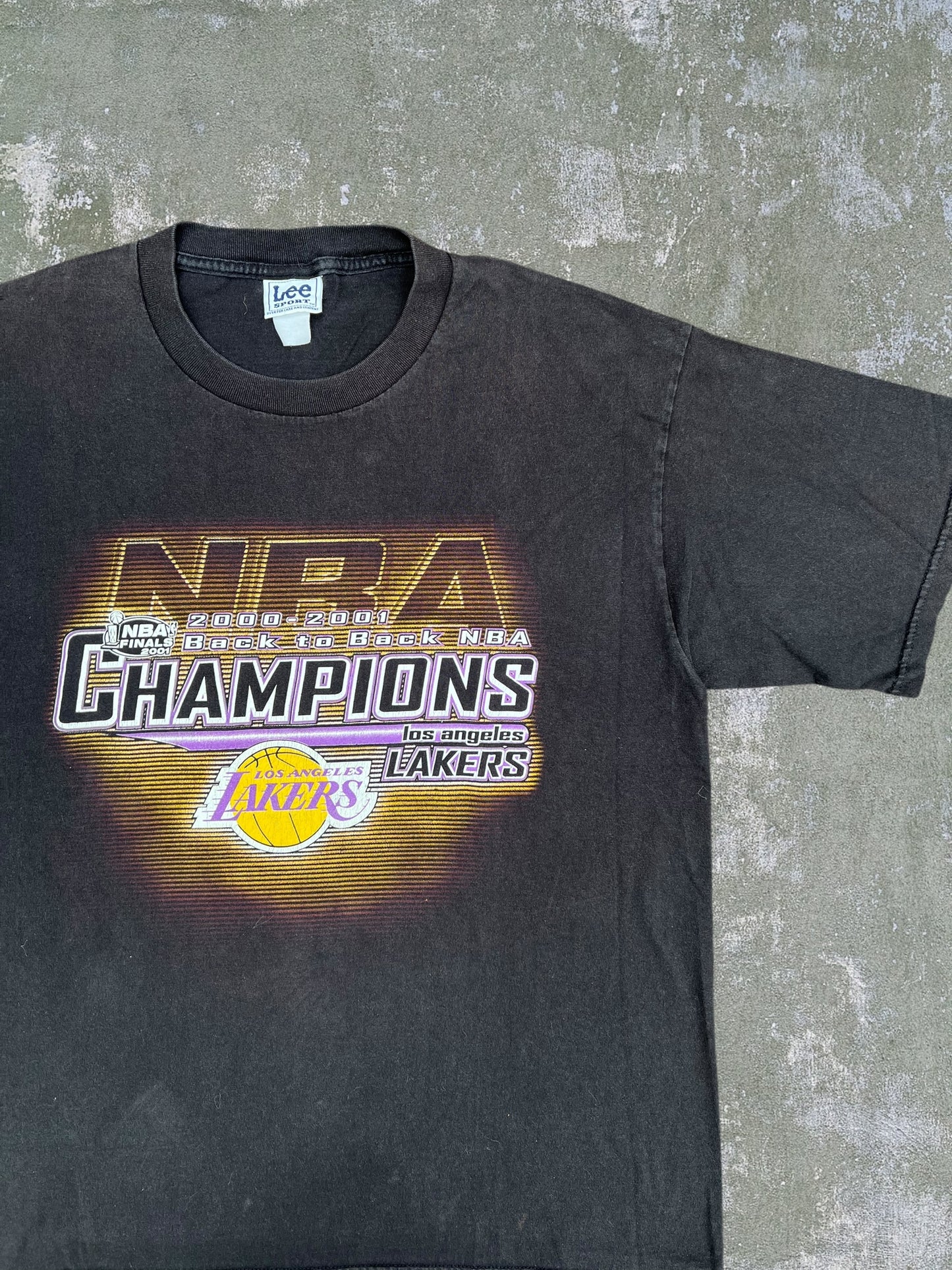 2001 Los Angeles Lakers NBA Finals Champions Tee (XL)