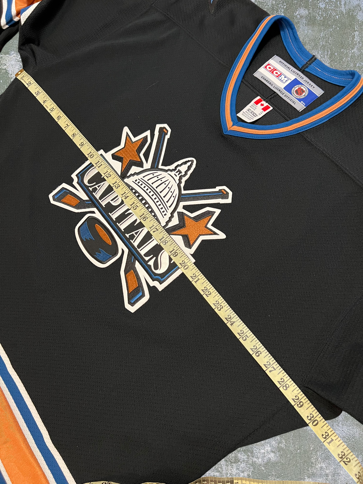 ‘90s CCM Washington Capitals Jersey (XL)