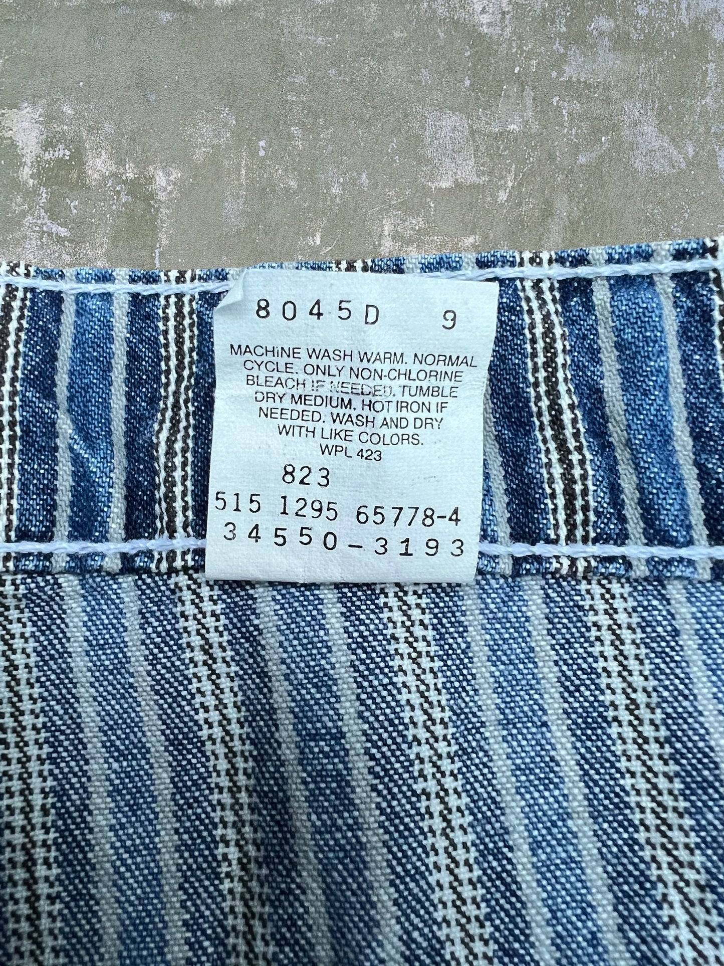 ‘90s Levi’s Striped Jean Shorts (33)