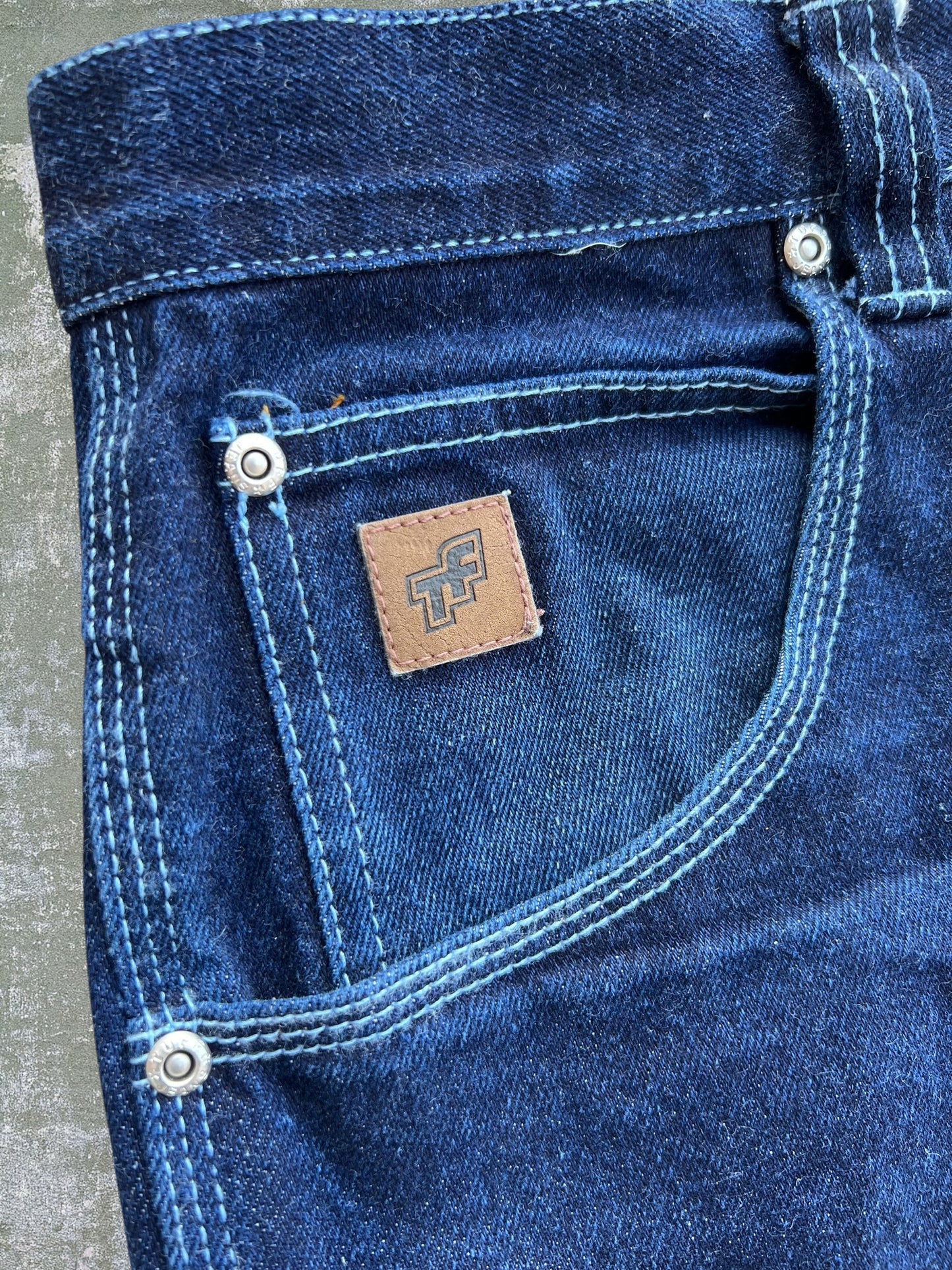 Early-2000s Tuff Carpenter Jeans (48)