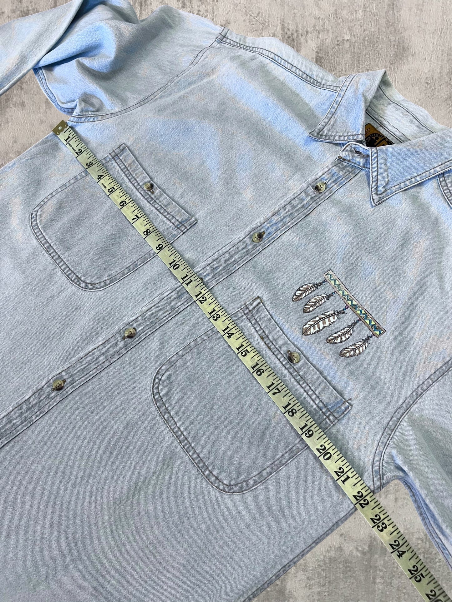 ‘90s Wolf Denim Shirt (M)