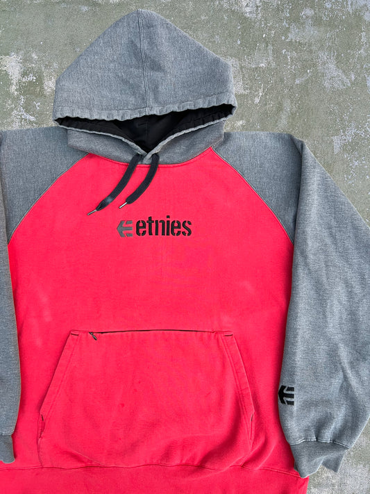 2000s Etnies Hoodie (XL)