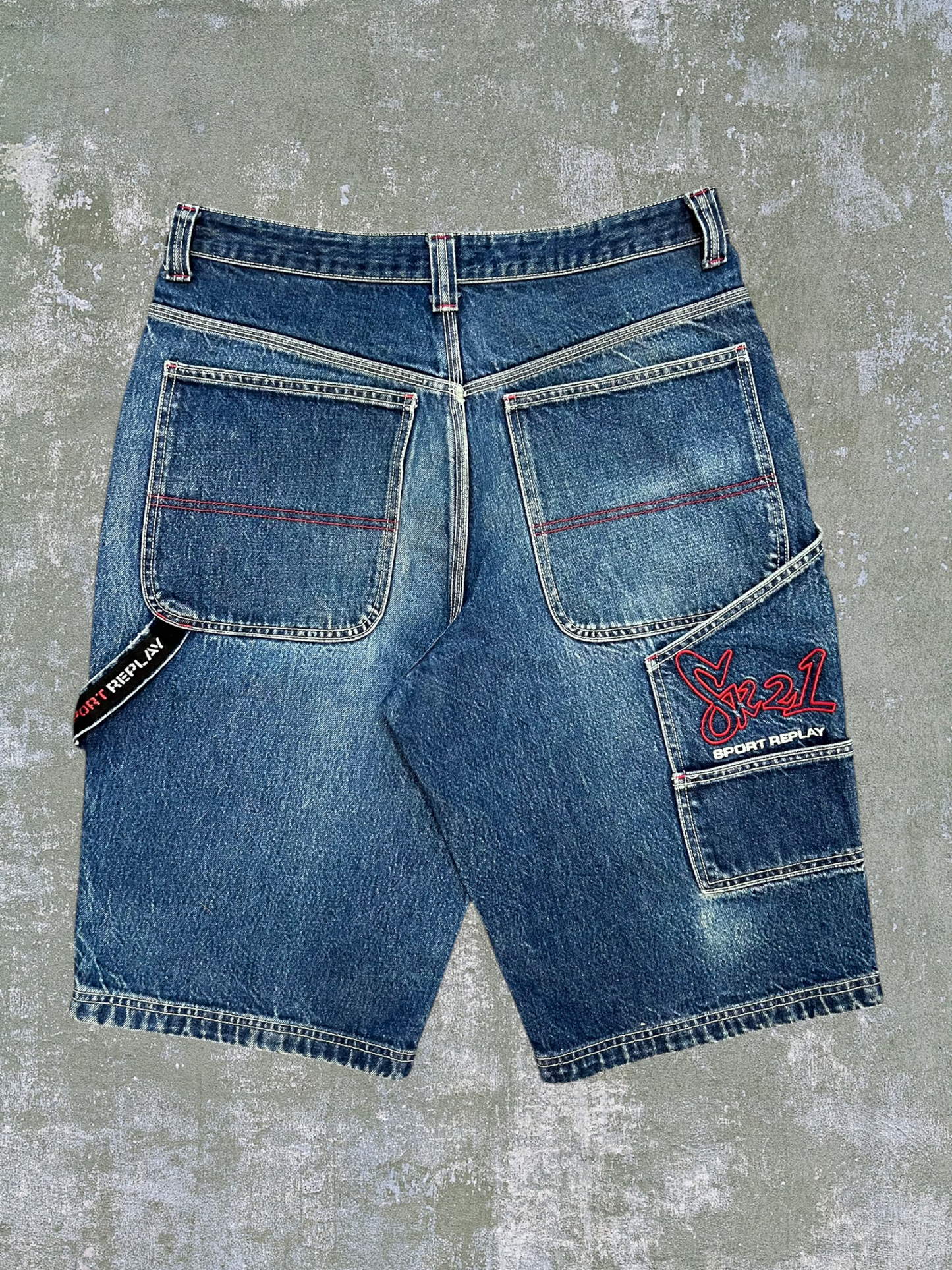 Early-2000s Sport Replay Carpenter Jean Shorts (33)