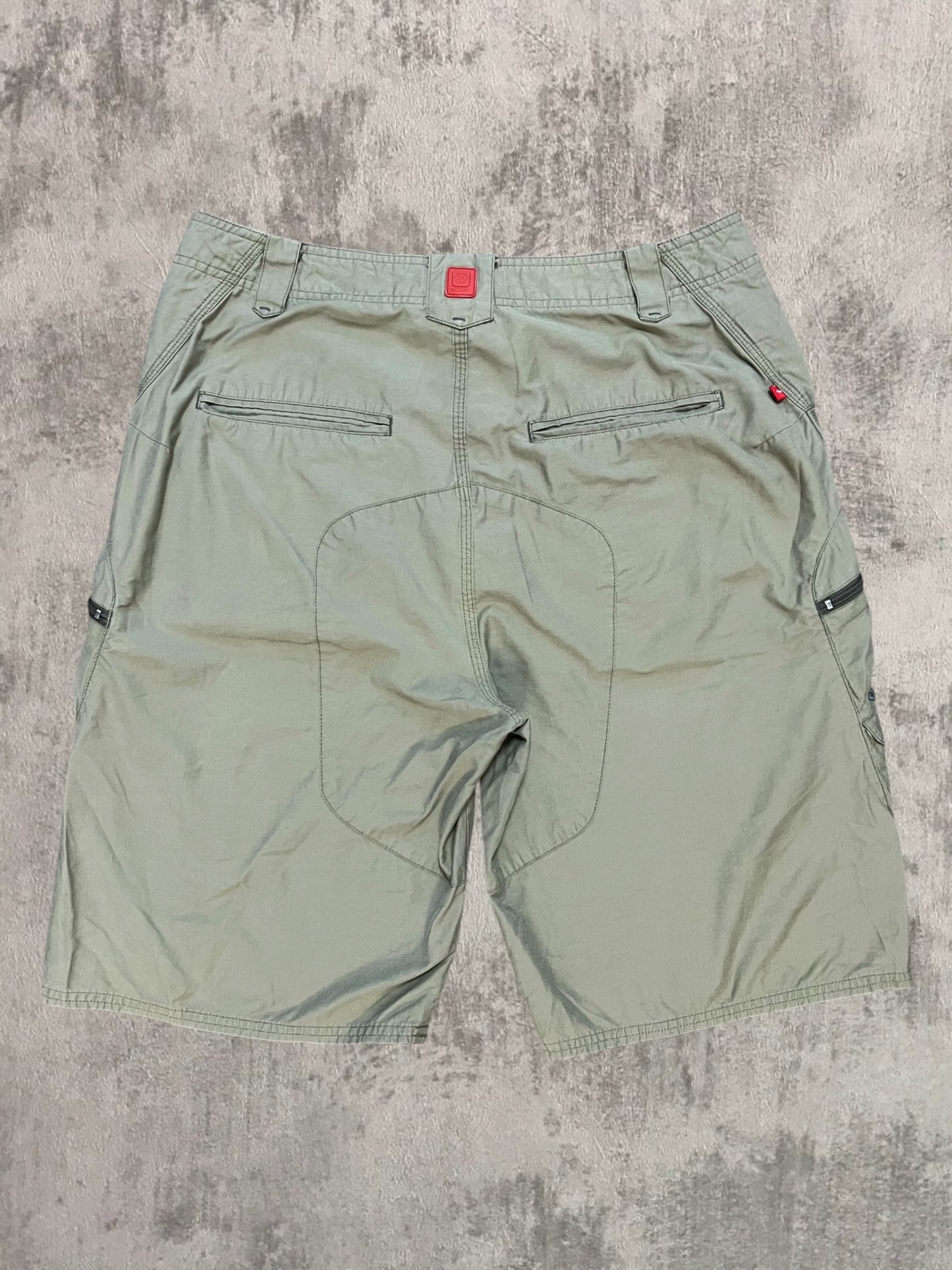 Early-2000s Ocean Pacific Cargo Shorts (34)