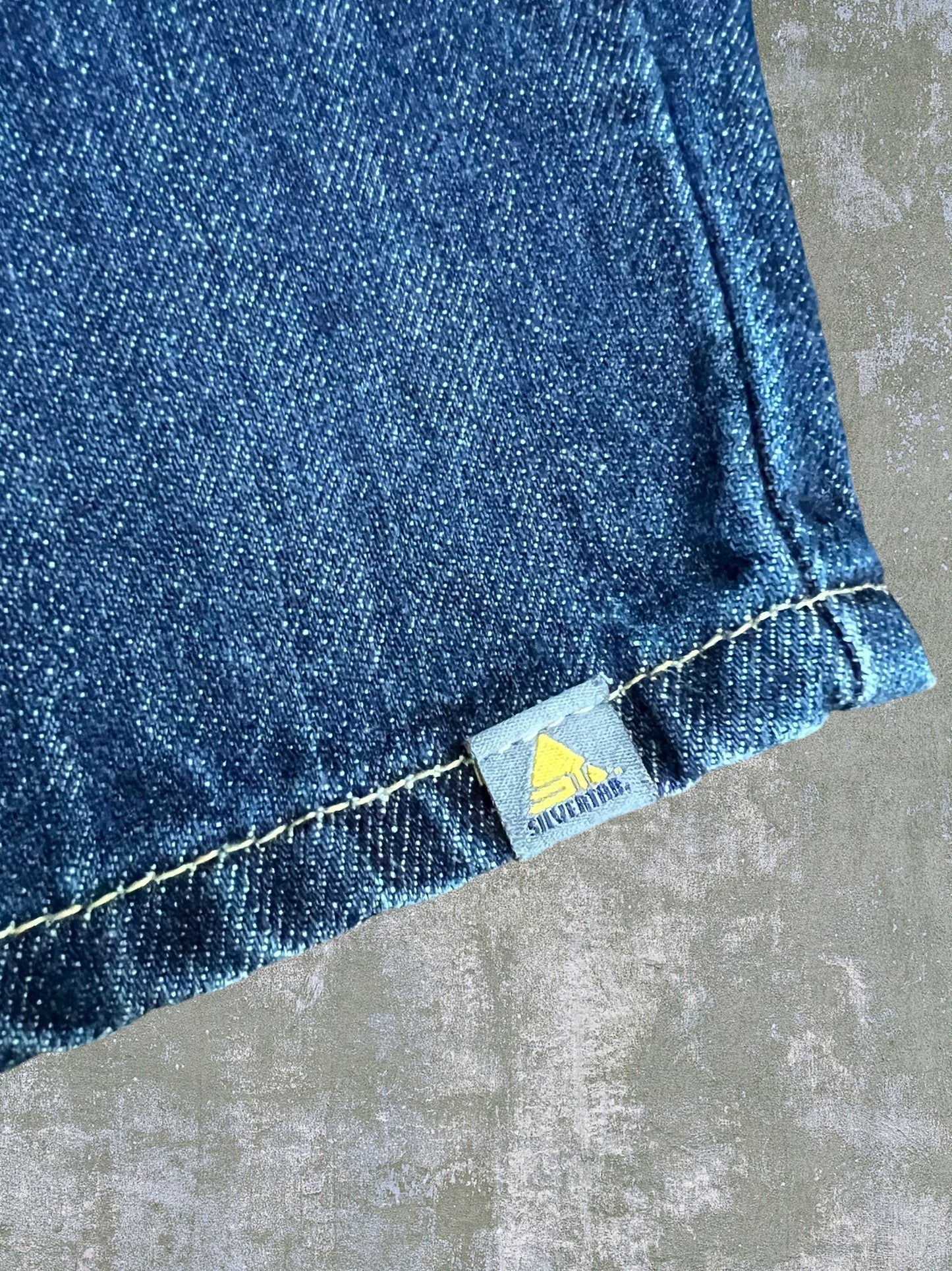 Early-2000s Levi’s Silver Tab Baggy Straight Jeans (38x32)