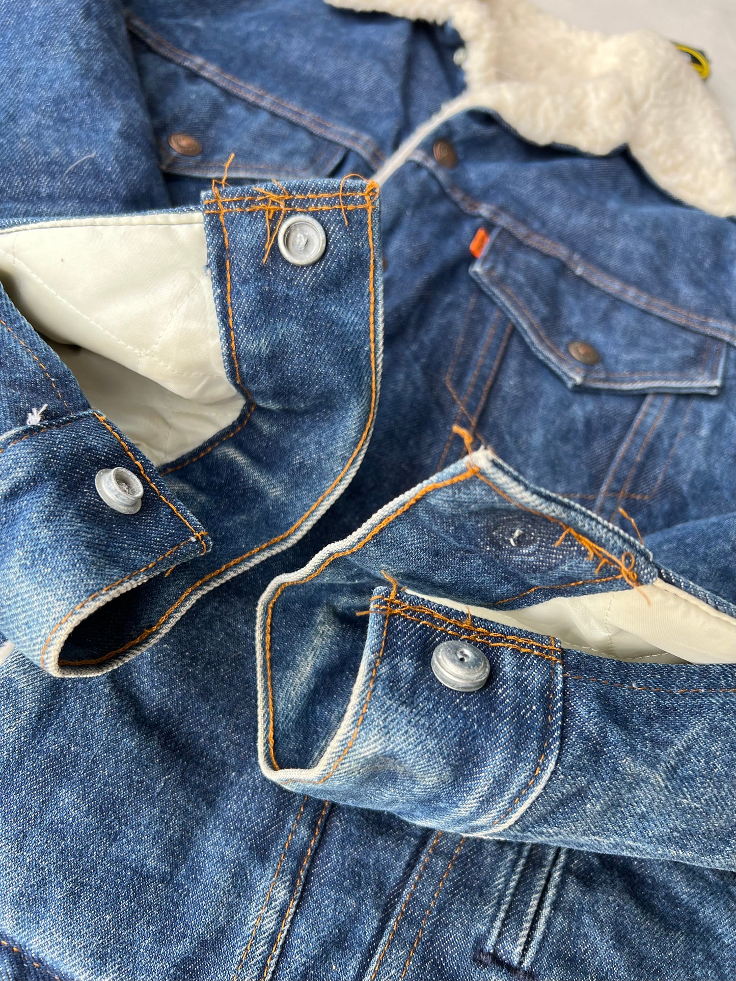 ‘80s Levi’s Sherpa Lined Denim Jacket (M)