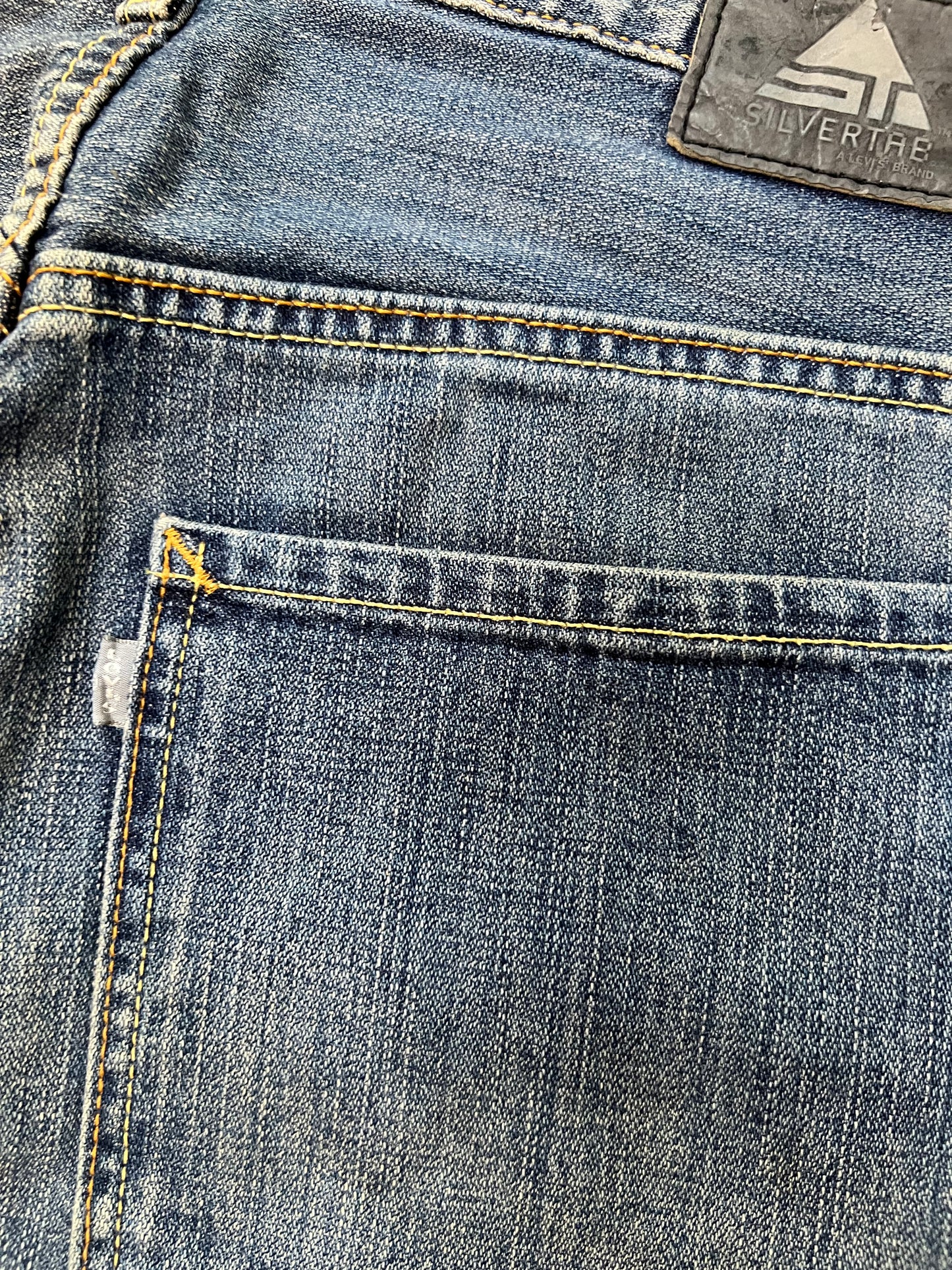 Early-2000s Levi’s Silver Tab Jeans (36x30)