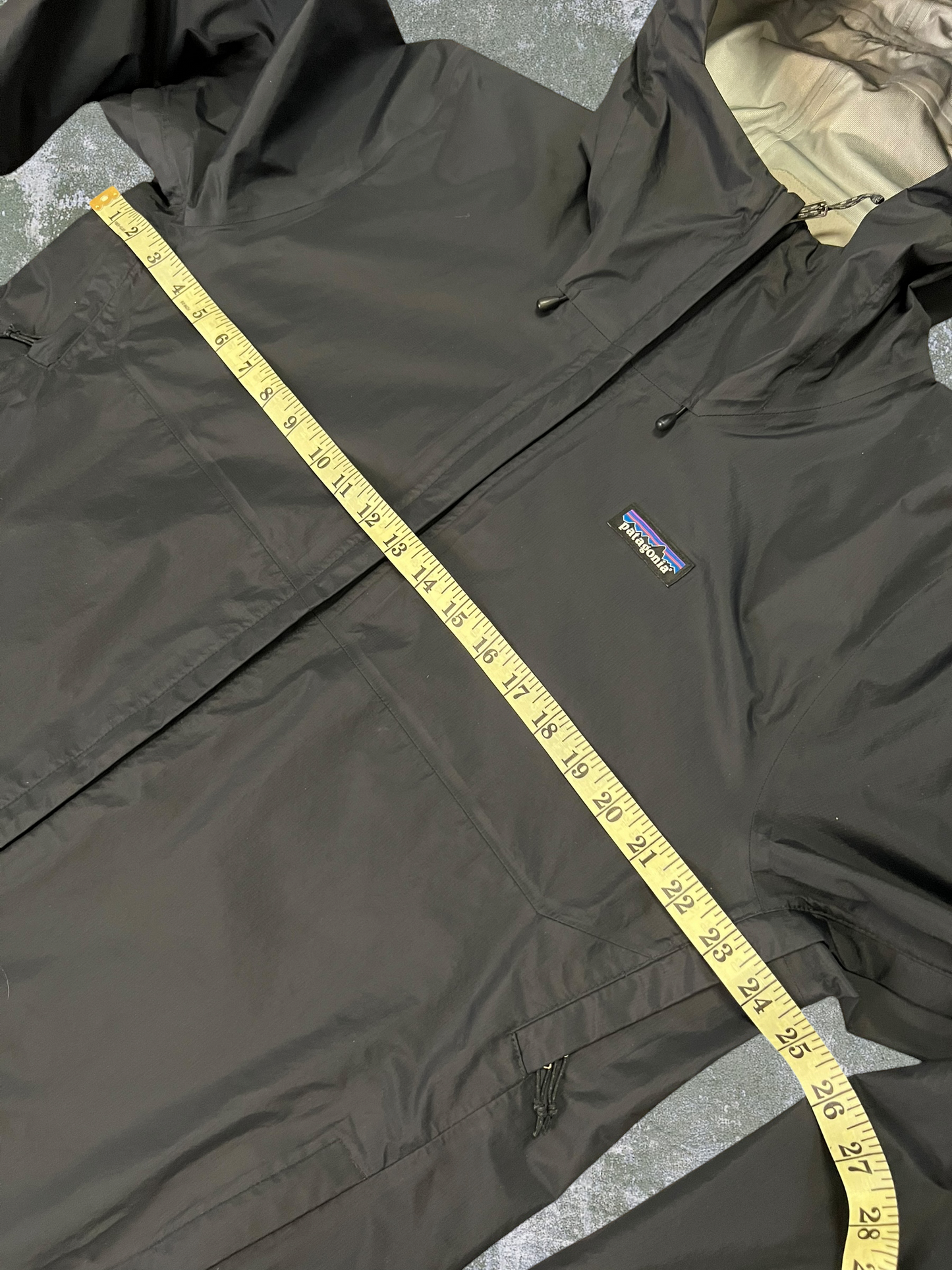 2020 Patagonia Torrentshell Jacket (L)