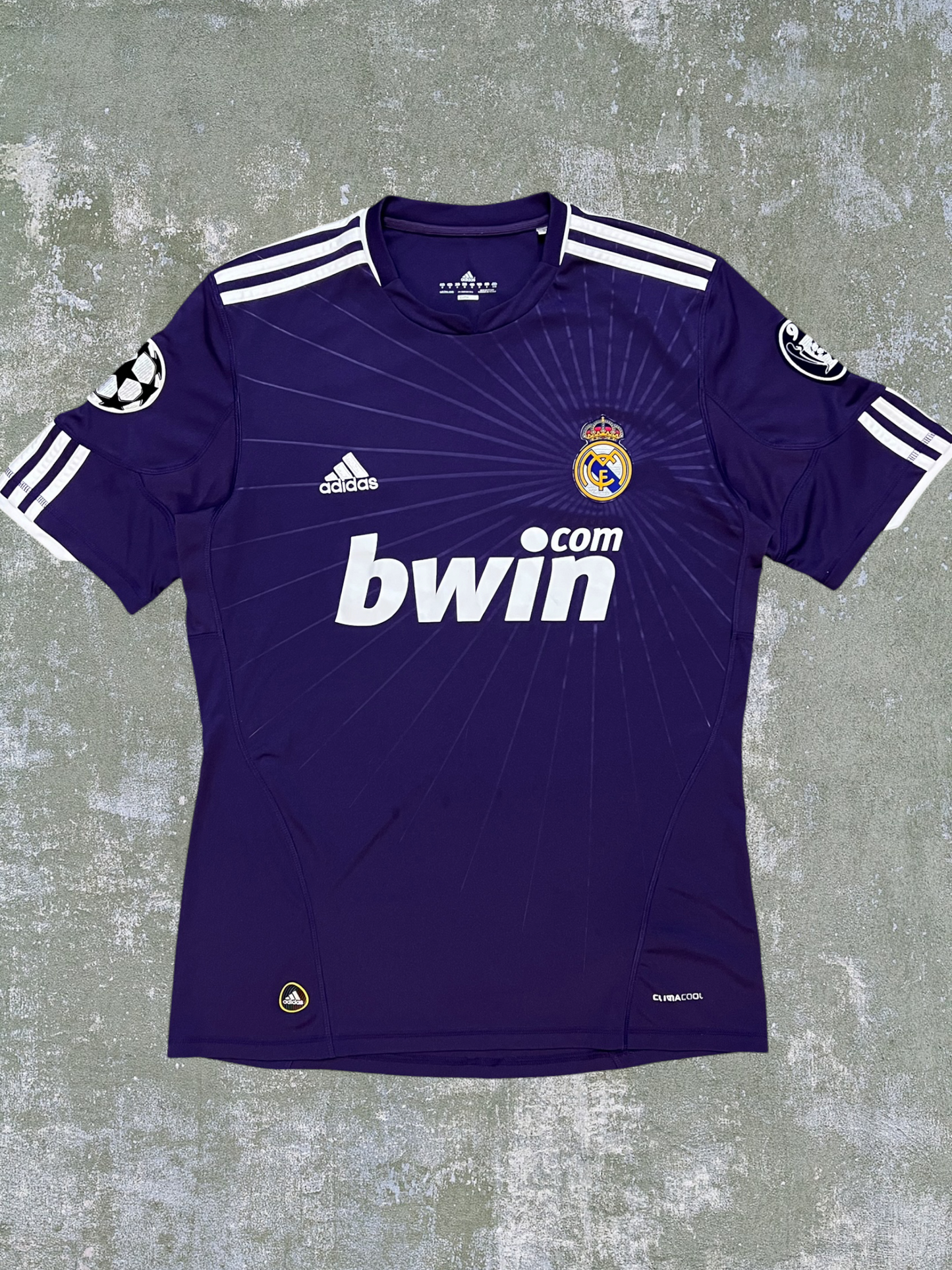 2010 Adidas Real Madrid Jersey (M)