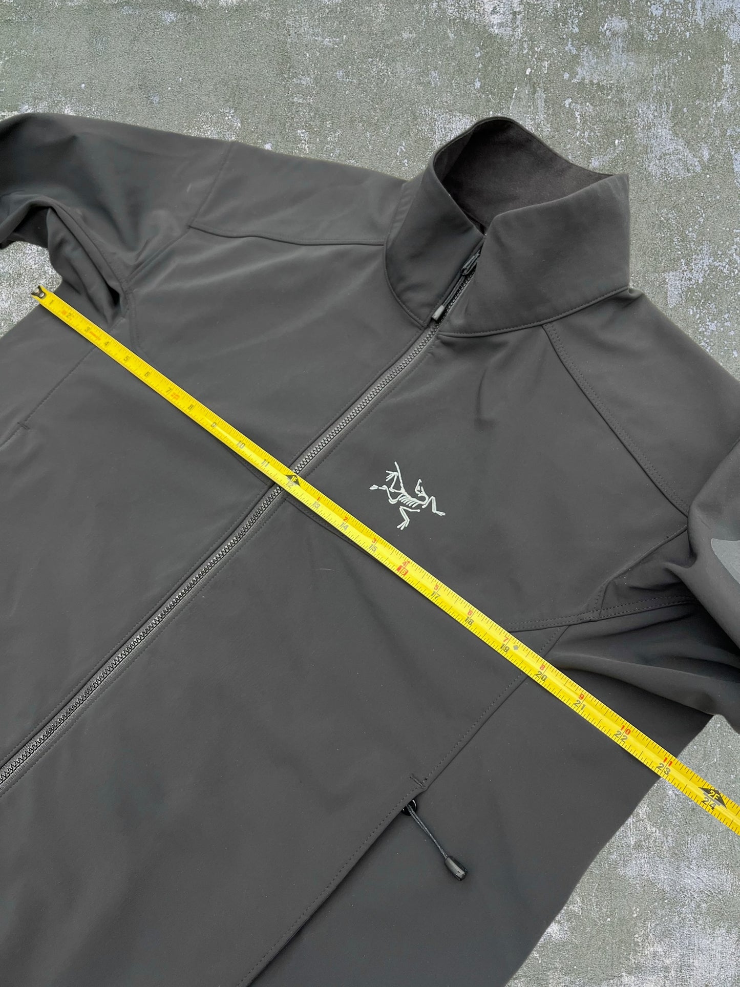 2013 Arc’teryx Epsilon Jacket (L)