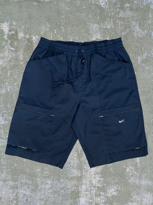 Early-2000s Nike Woven Cargo Shorts (M)