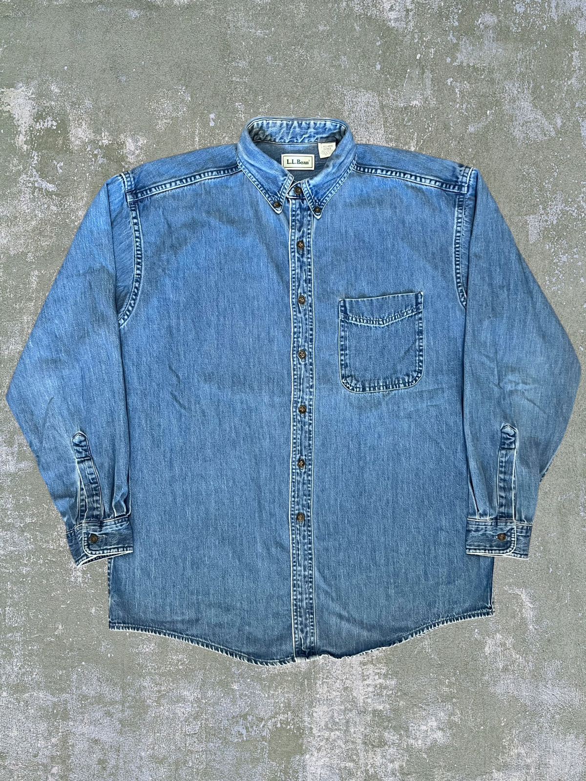 ‘90s LL Bean Denim Shirt (L)