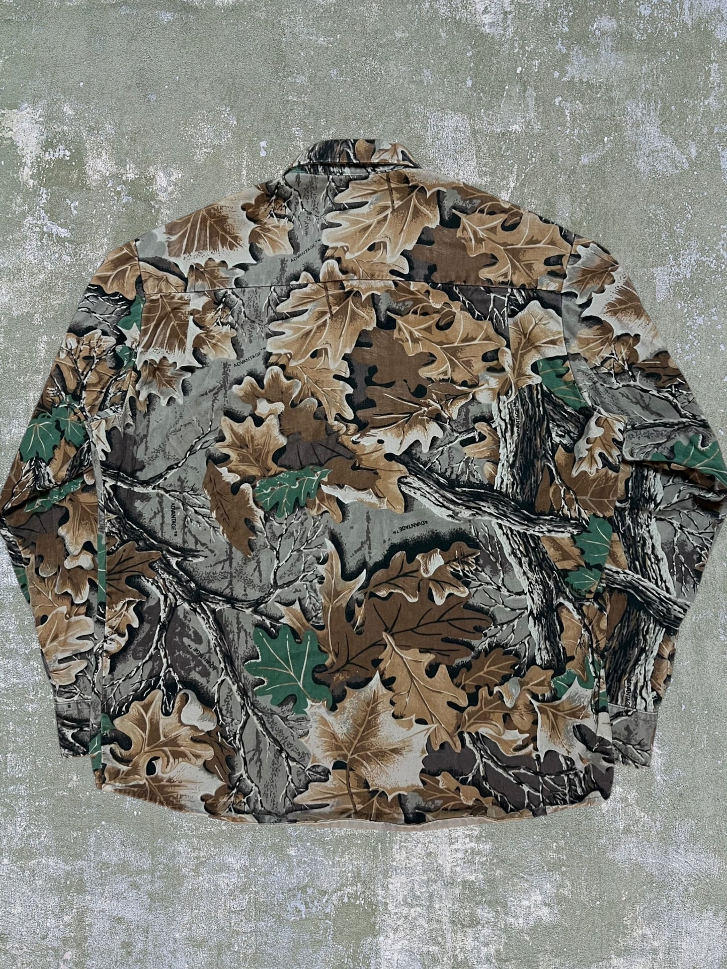 ‘80s/‘90s RealTree Camo Shirt (L)