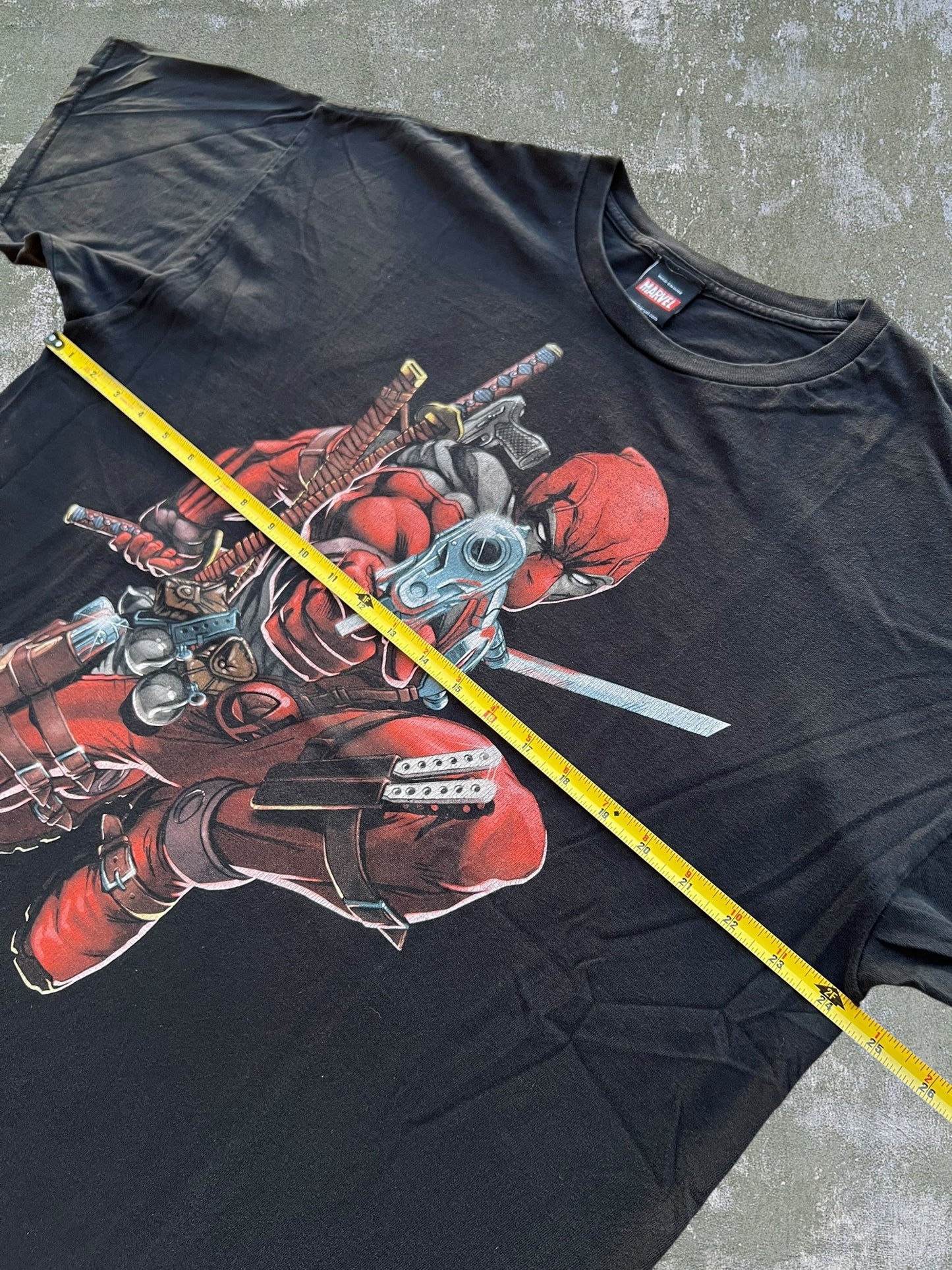 2011 Marvel Deadpool Tee (XL)
